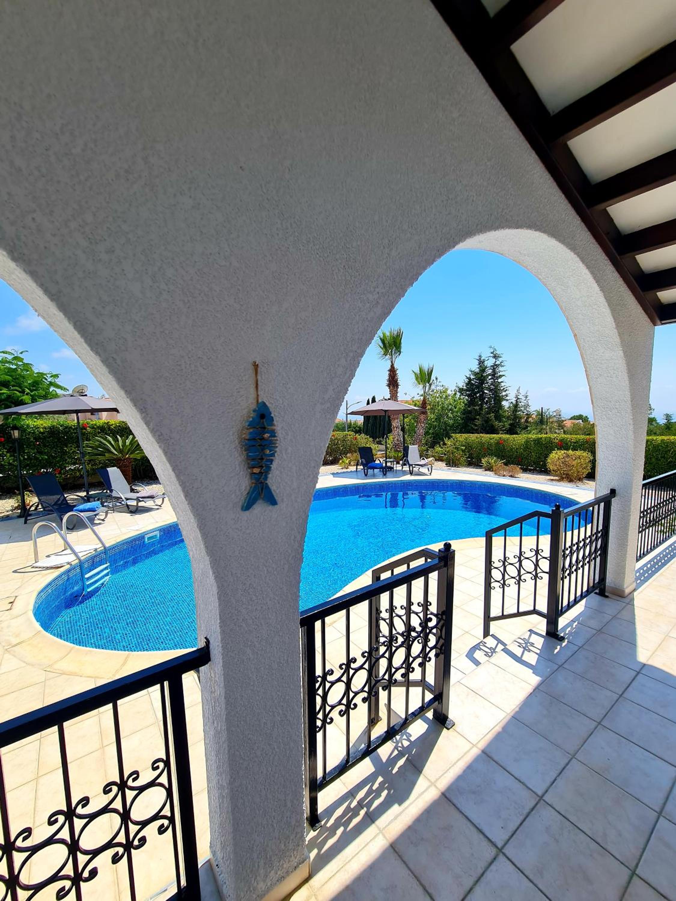 Villa Elysium, 3 bedrooms, pool, sea view & wifi view 2
