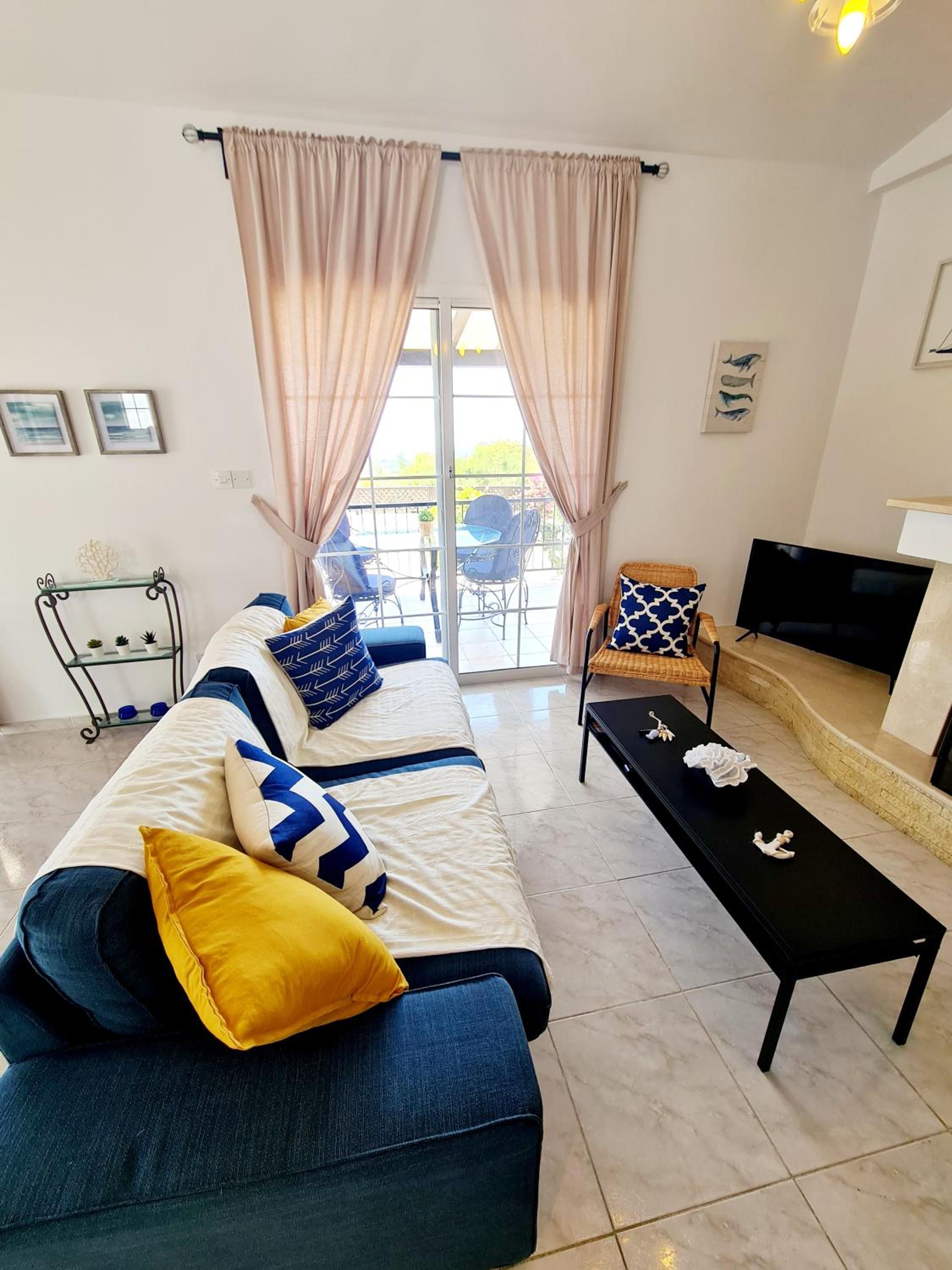 Villa Elysium, 3 bedrooms, pool, sea view & wifi view 5