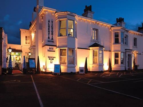 Southport Vacations - Albert  Victoria Hotel - Property Image 1