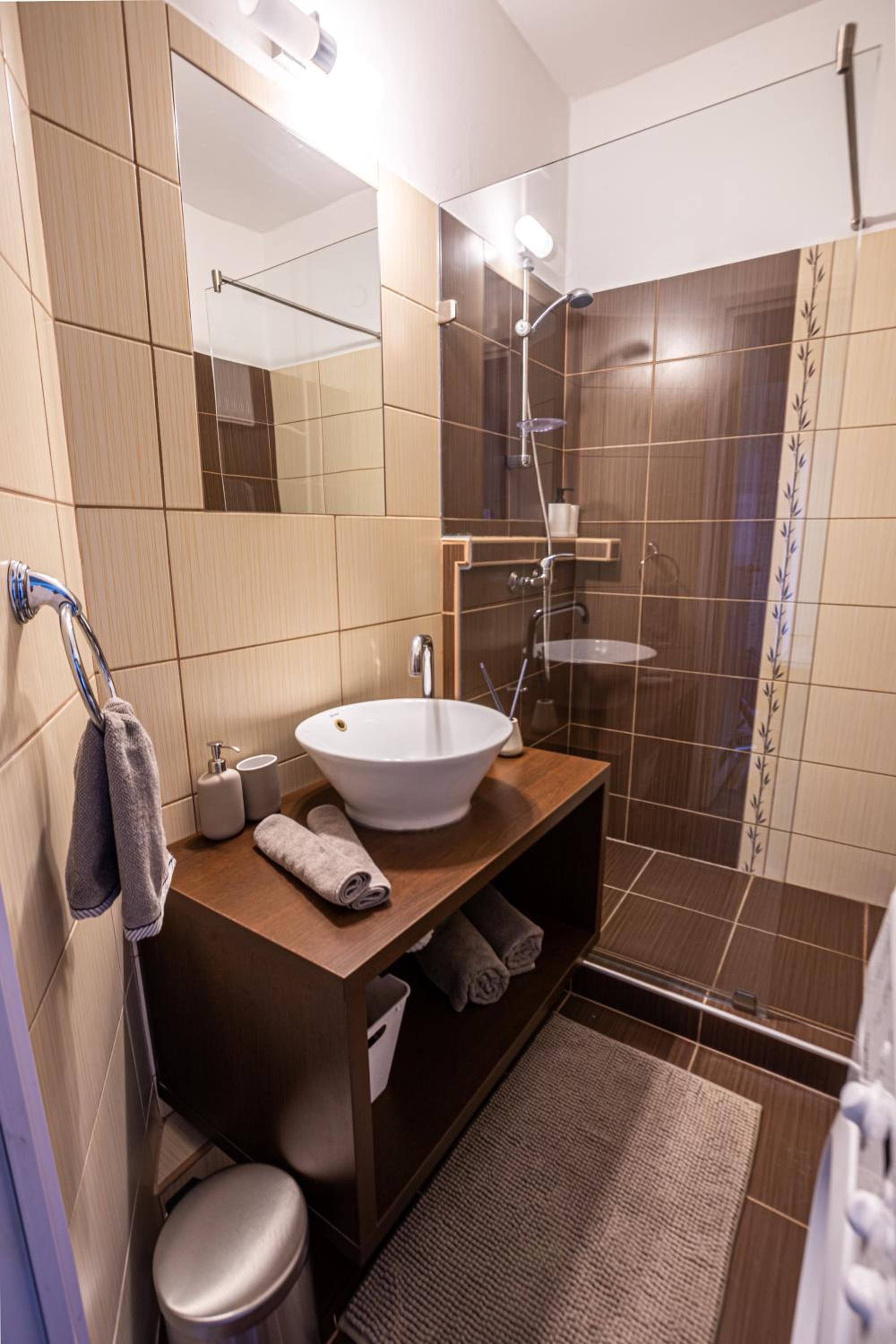 Center Home Apartman