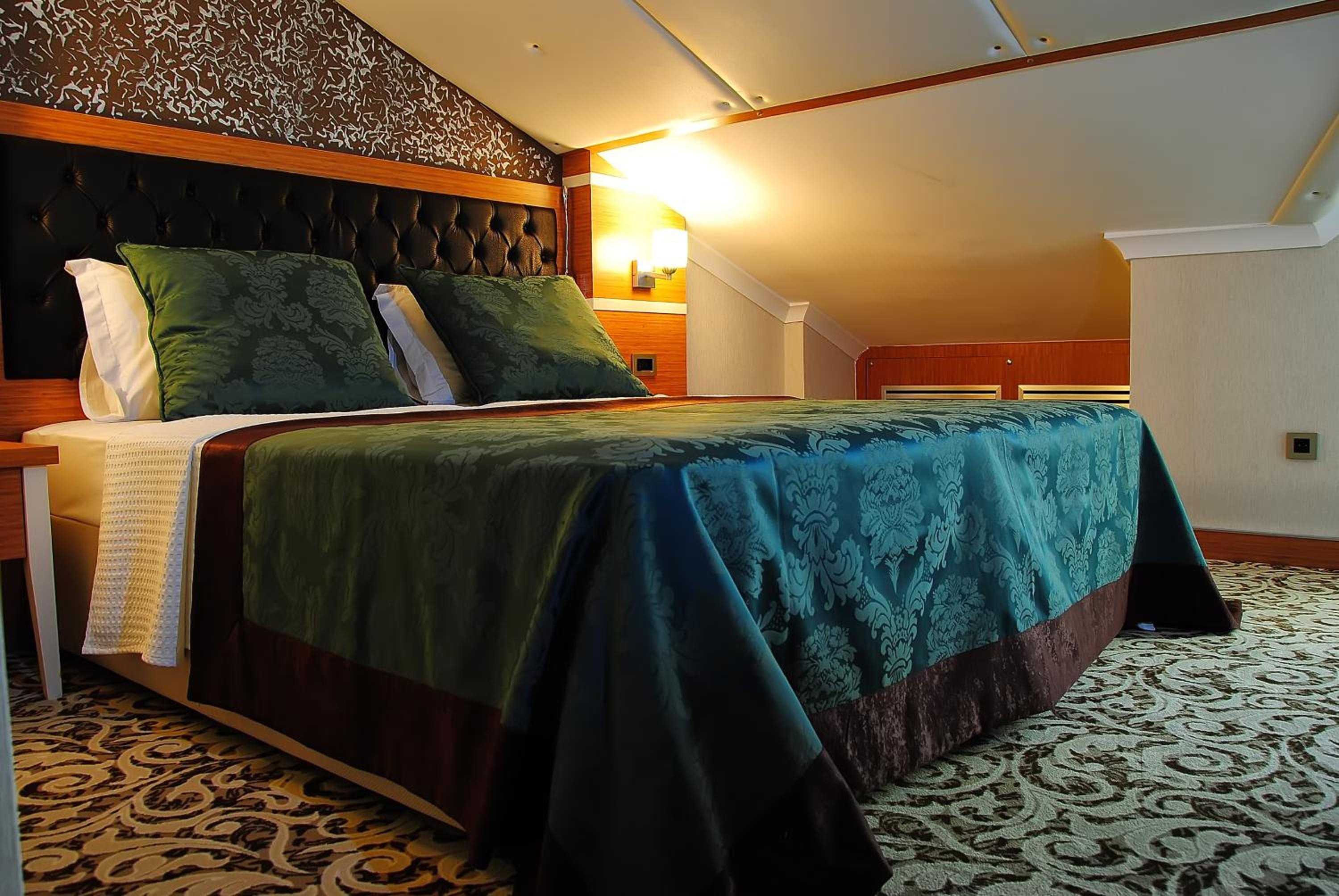 Malahit Exclusive City Hotel - Image 22