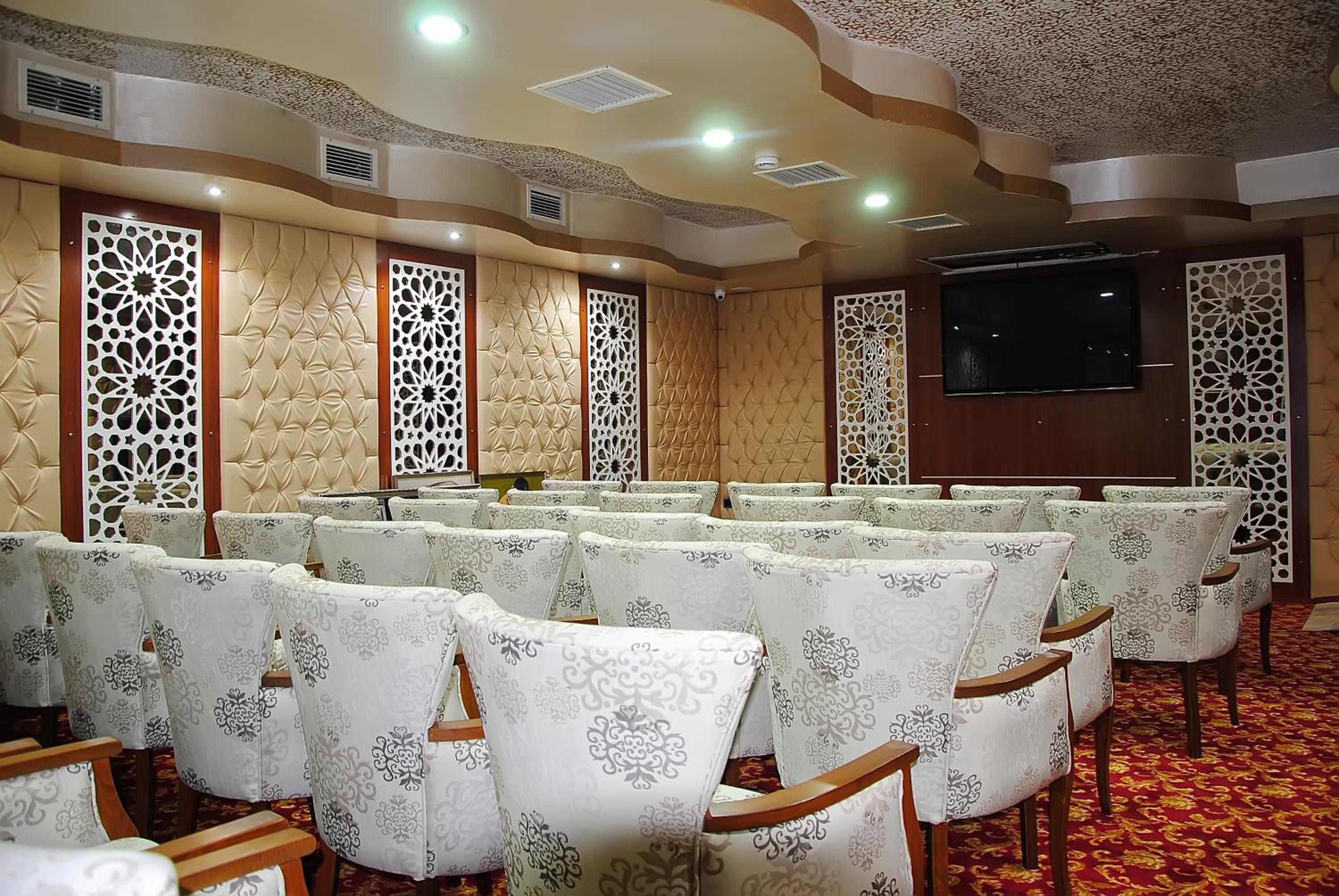 Malahit Exclusive City Hotel - Image 6