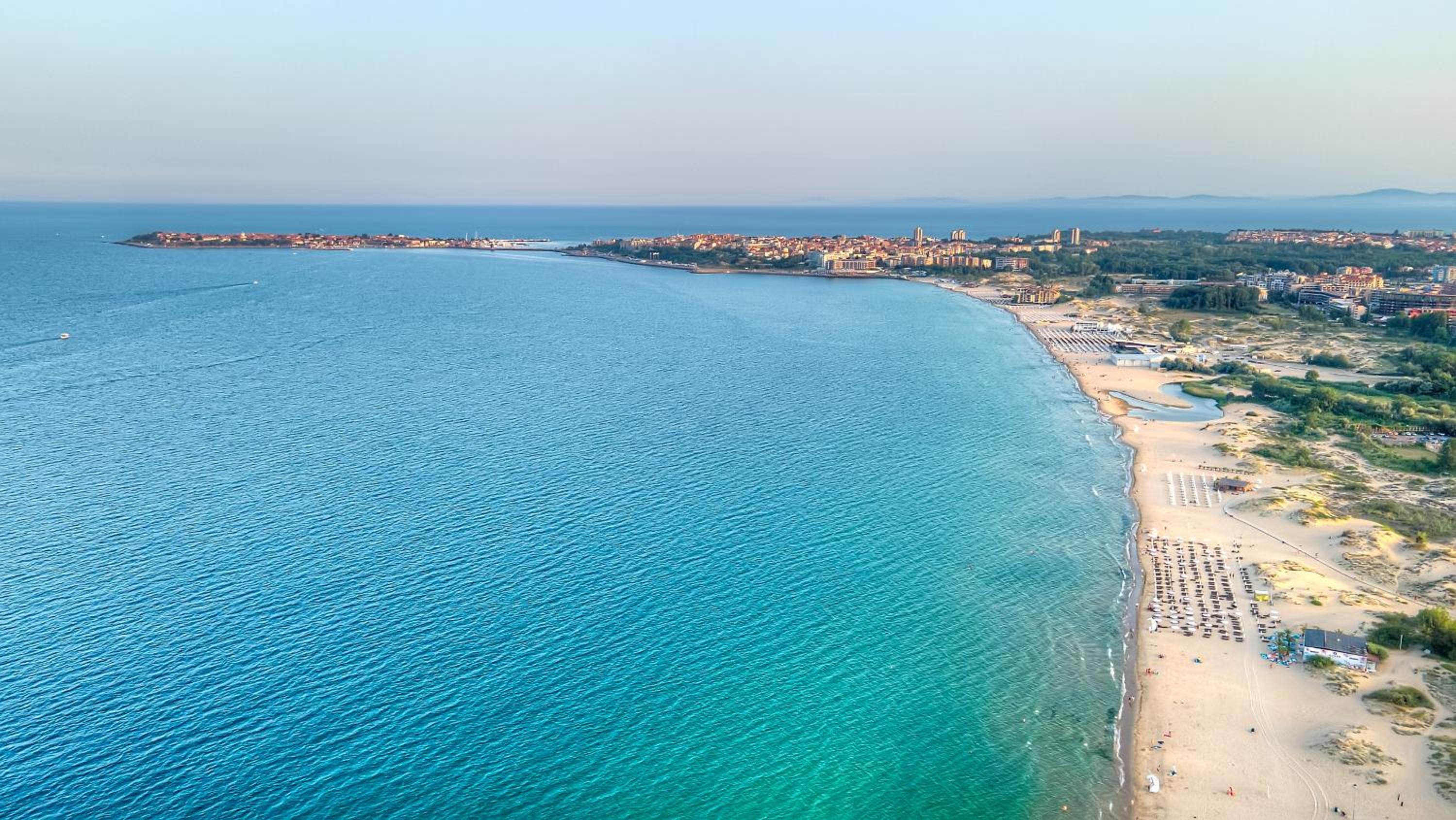 Top-located Beach Apartment with Balcony