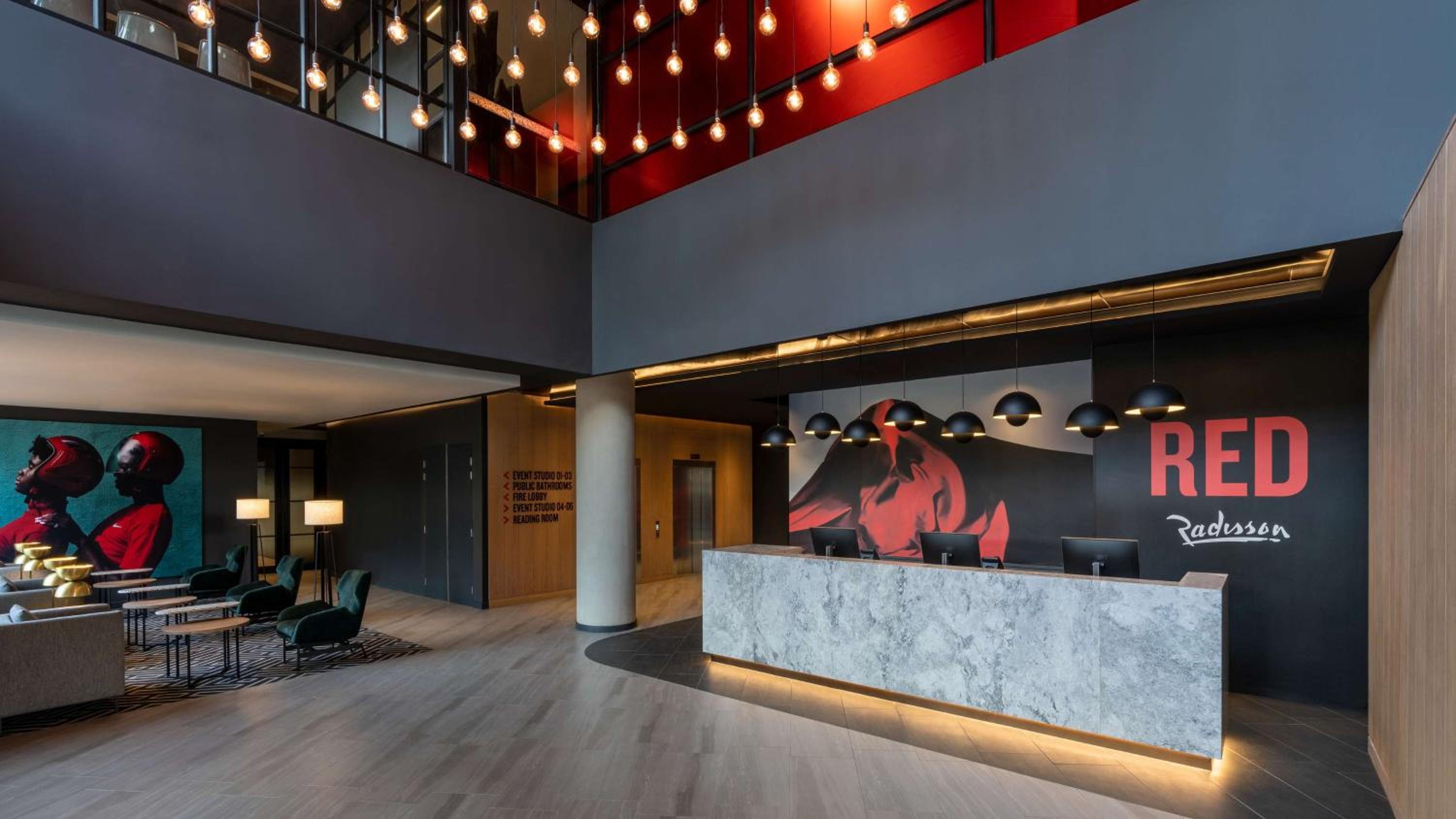 Johannesburg Vacations - Radisson RED Hotel Johannesburg Rosebank - Property Image 25