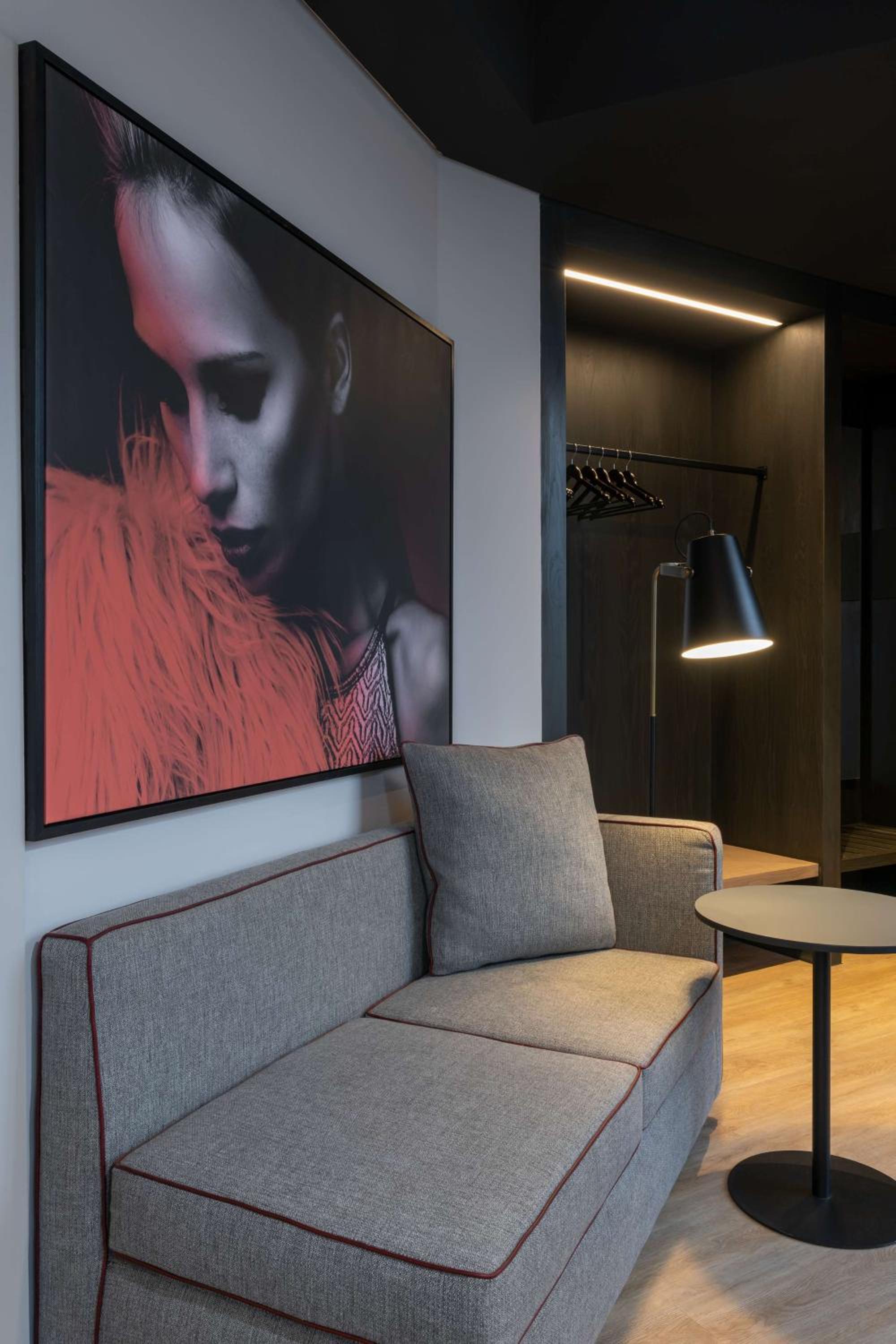 Johannesburg Vacations - Radisson RED Hotel Johannesburg Rosebank - Property Image 62