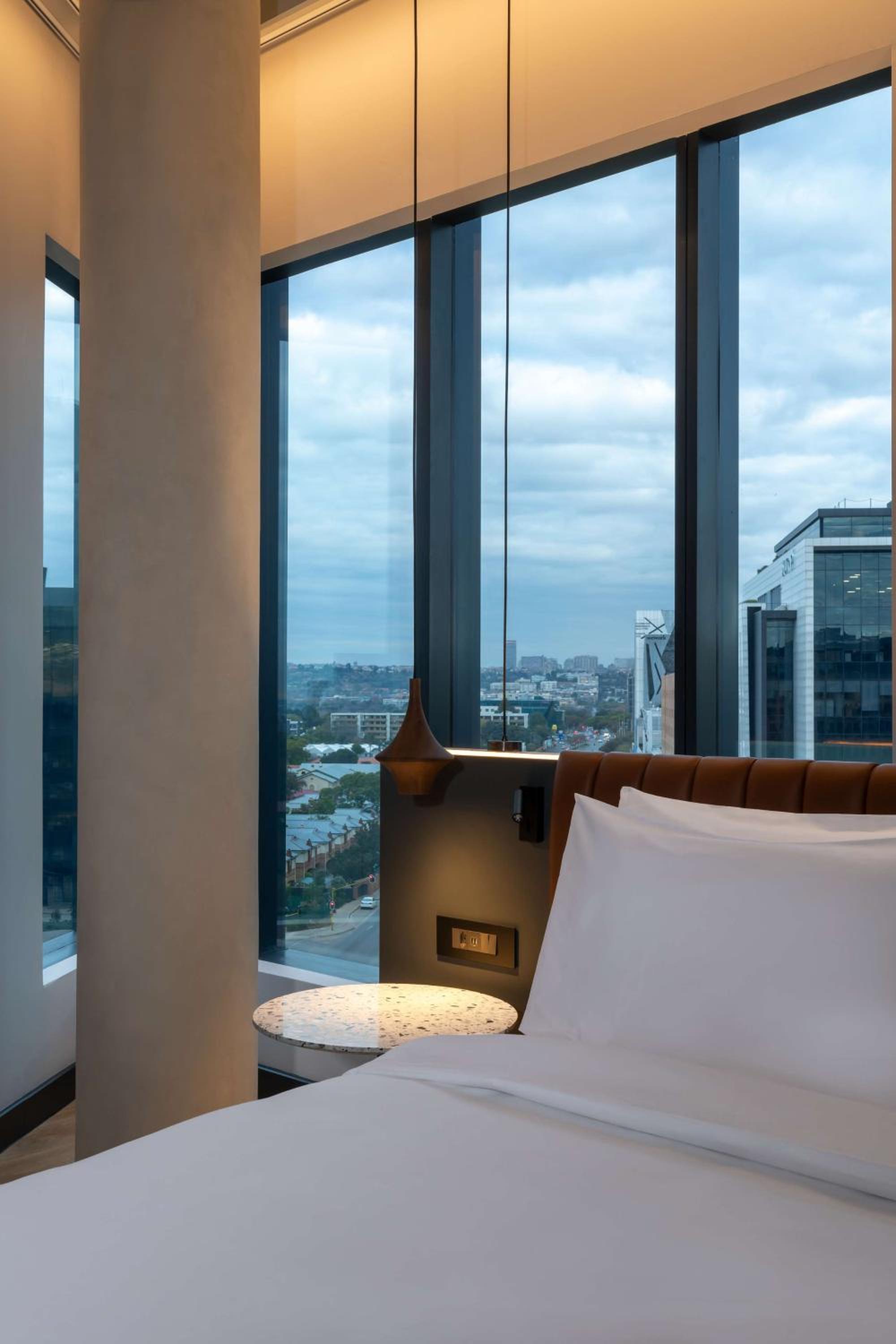 Johannesburg Vacations - Radisson RED Hotel Johannesburg Rosebank - Property Image 64