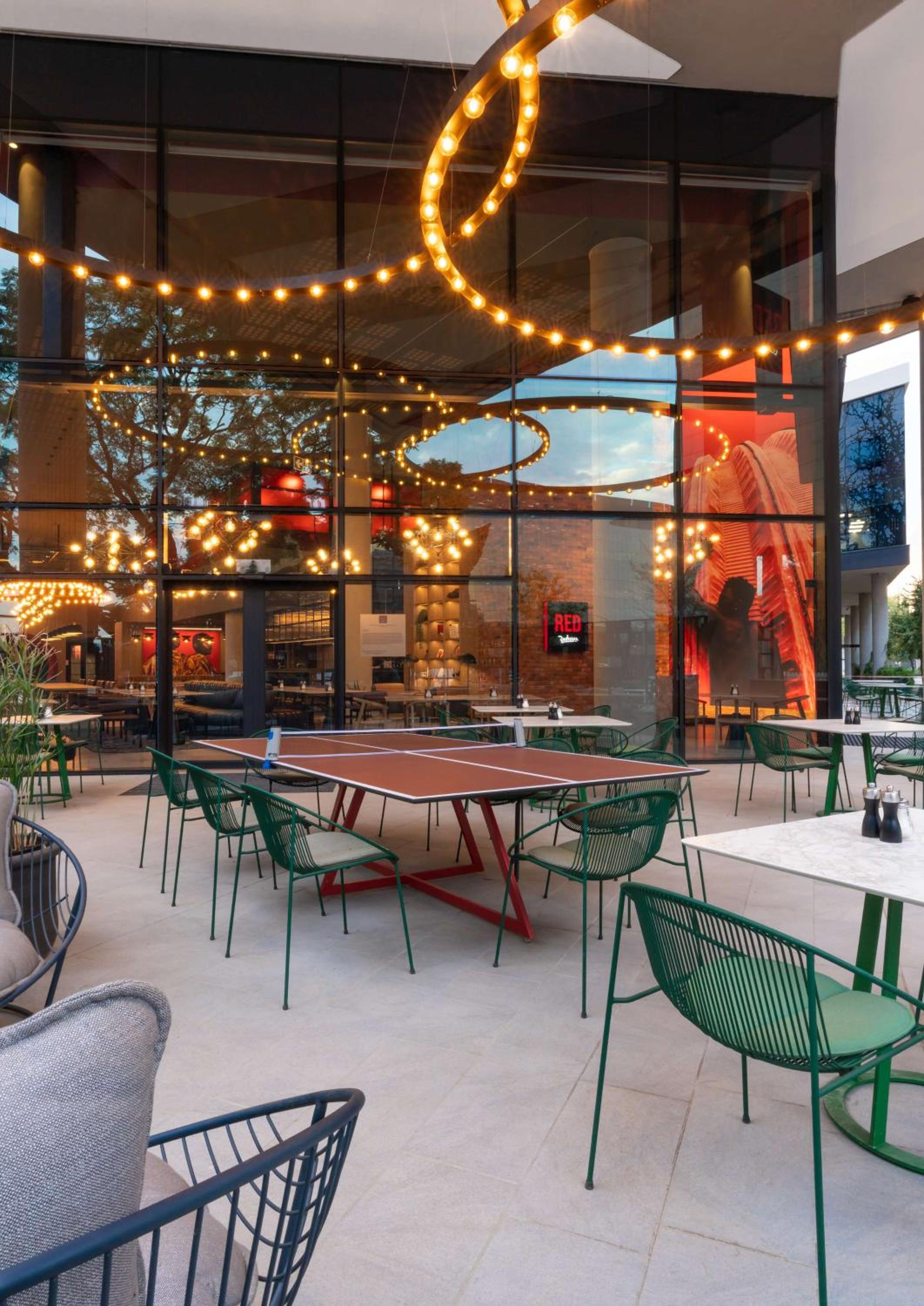 Johannesburg Vacations - Radisson RED Hotel Johannesburg Rosebank - Property Image 36