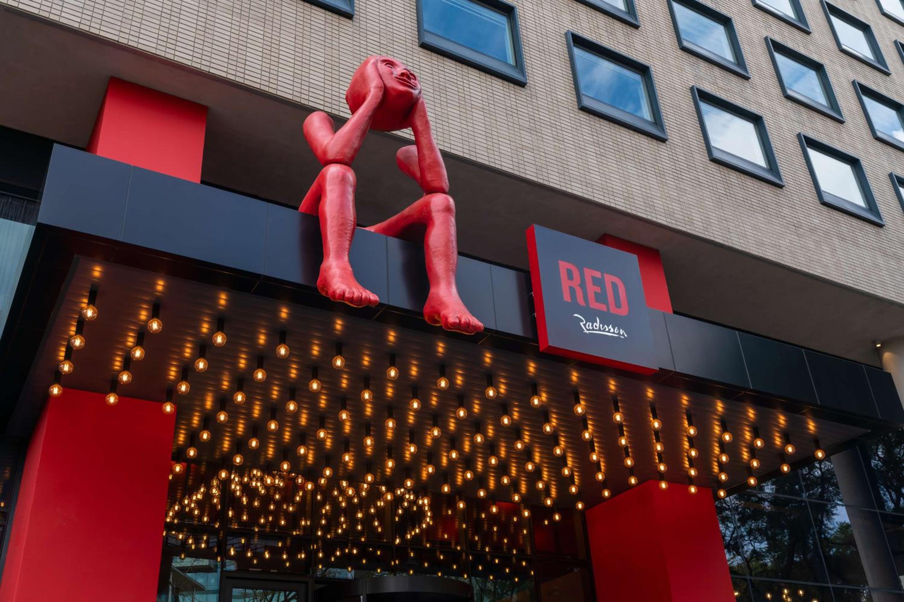 Johannesburg Vacations - Radisson RED Hotel Johannesburg Rosebank - Property Image 51