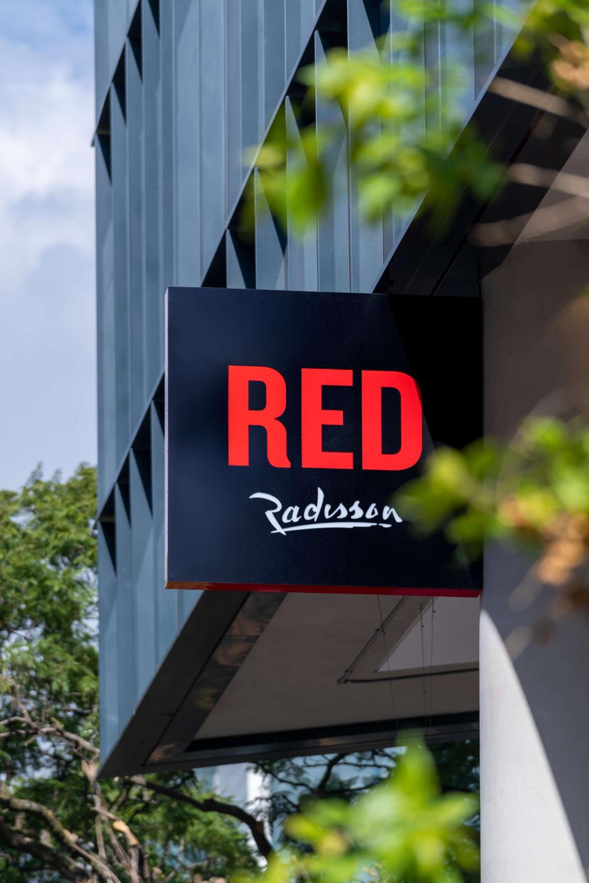Johannesburg Vacations - Radisson RED Hotel Johannesburg Rosebank - Property Image 84