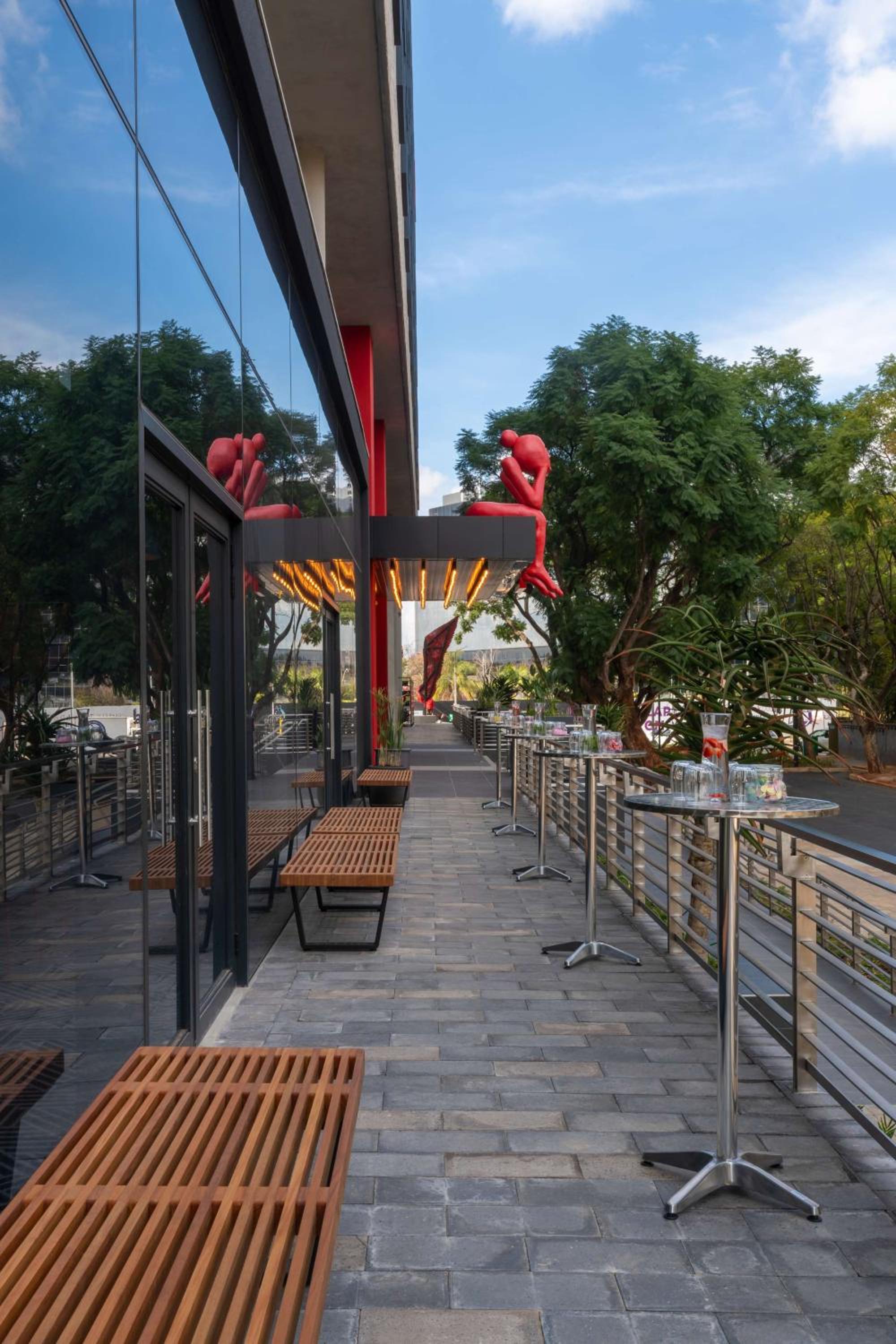 Johannesburg Vacations - Radisson RED Hotel Johannesburg Rosebank - Property Image 87