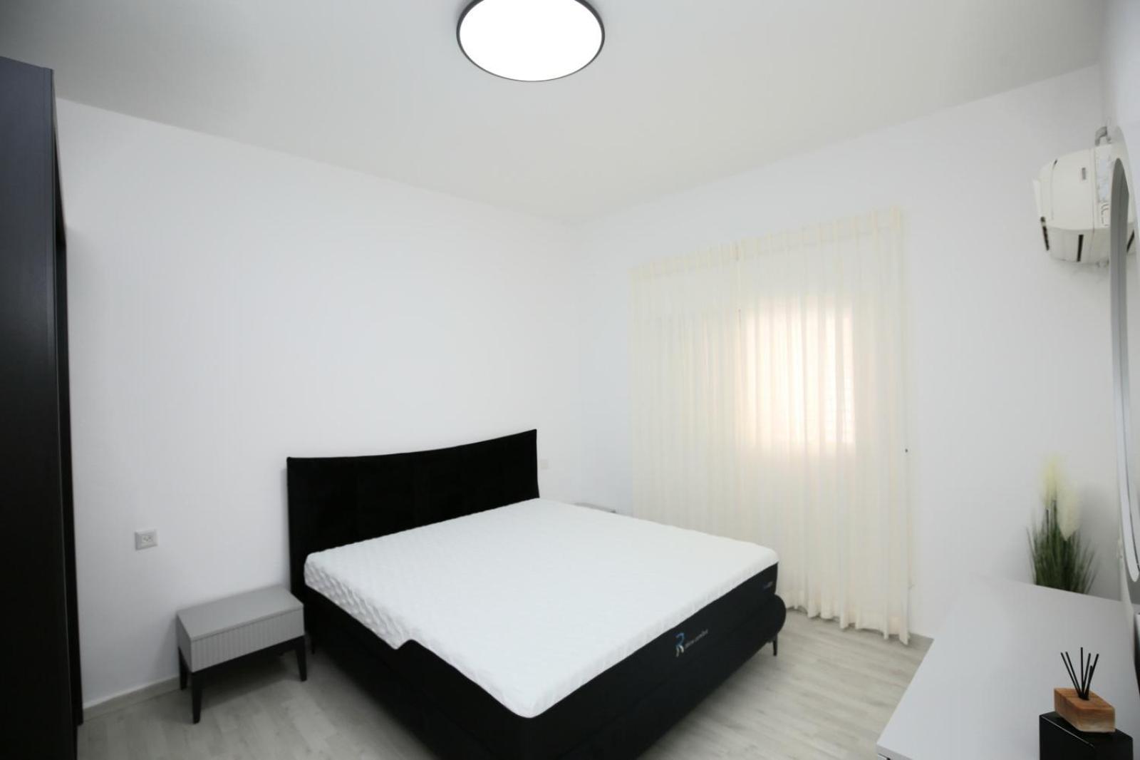 City center luxury apartment in Netanya view 5