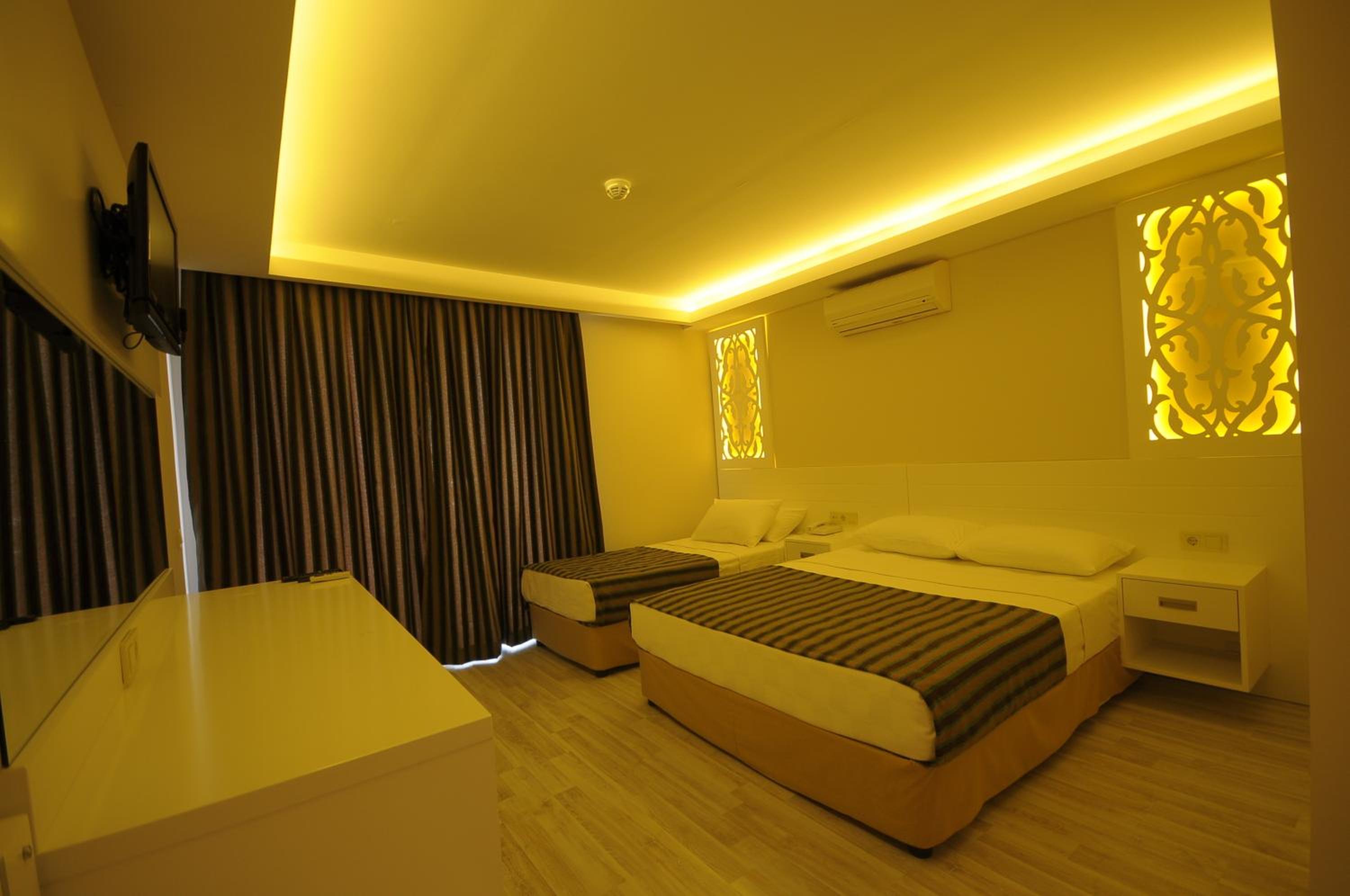 Aura Boutique Hotel - Image 5