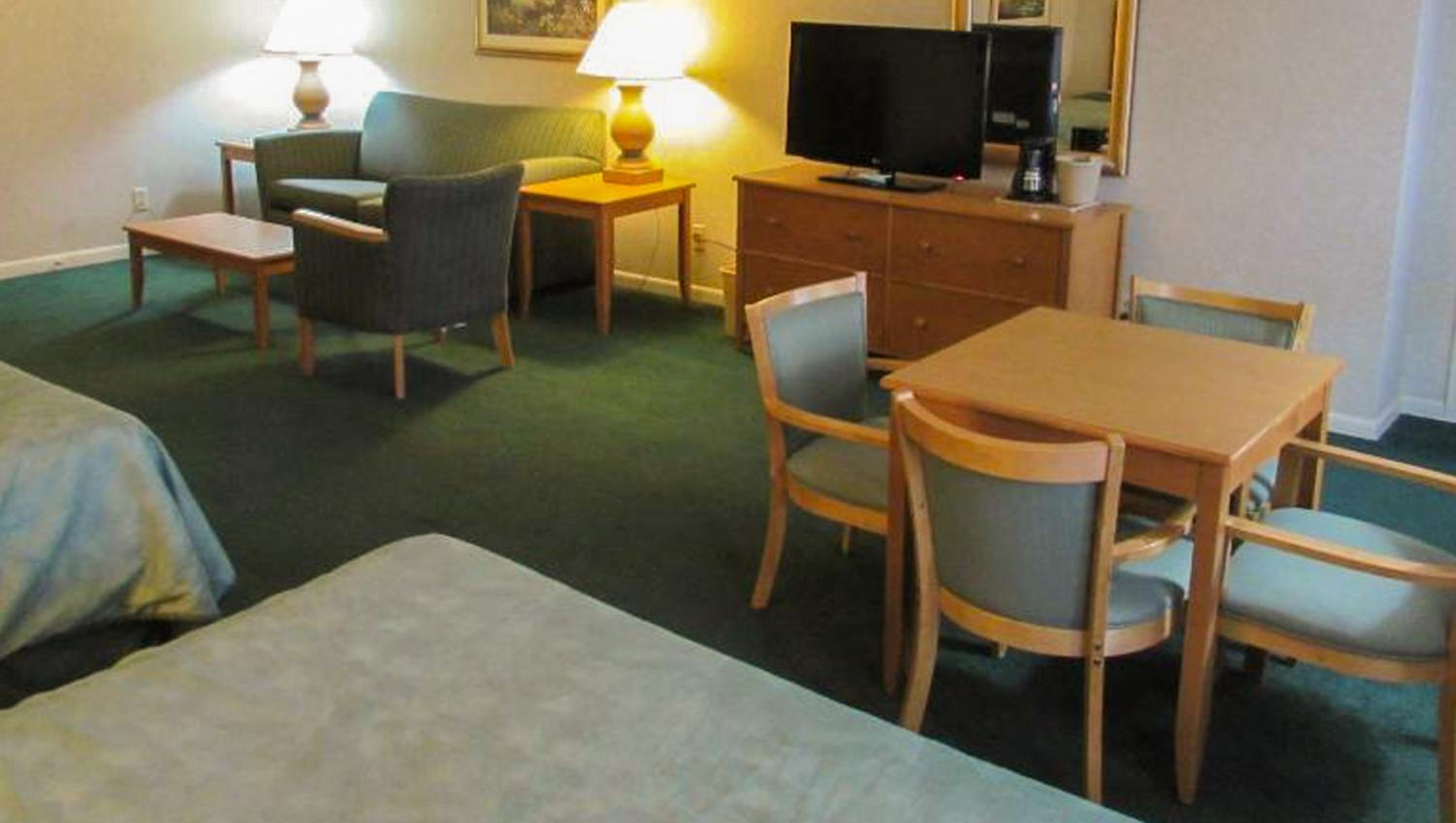 Magnuson Grand Pioneer Inn and Suites
