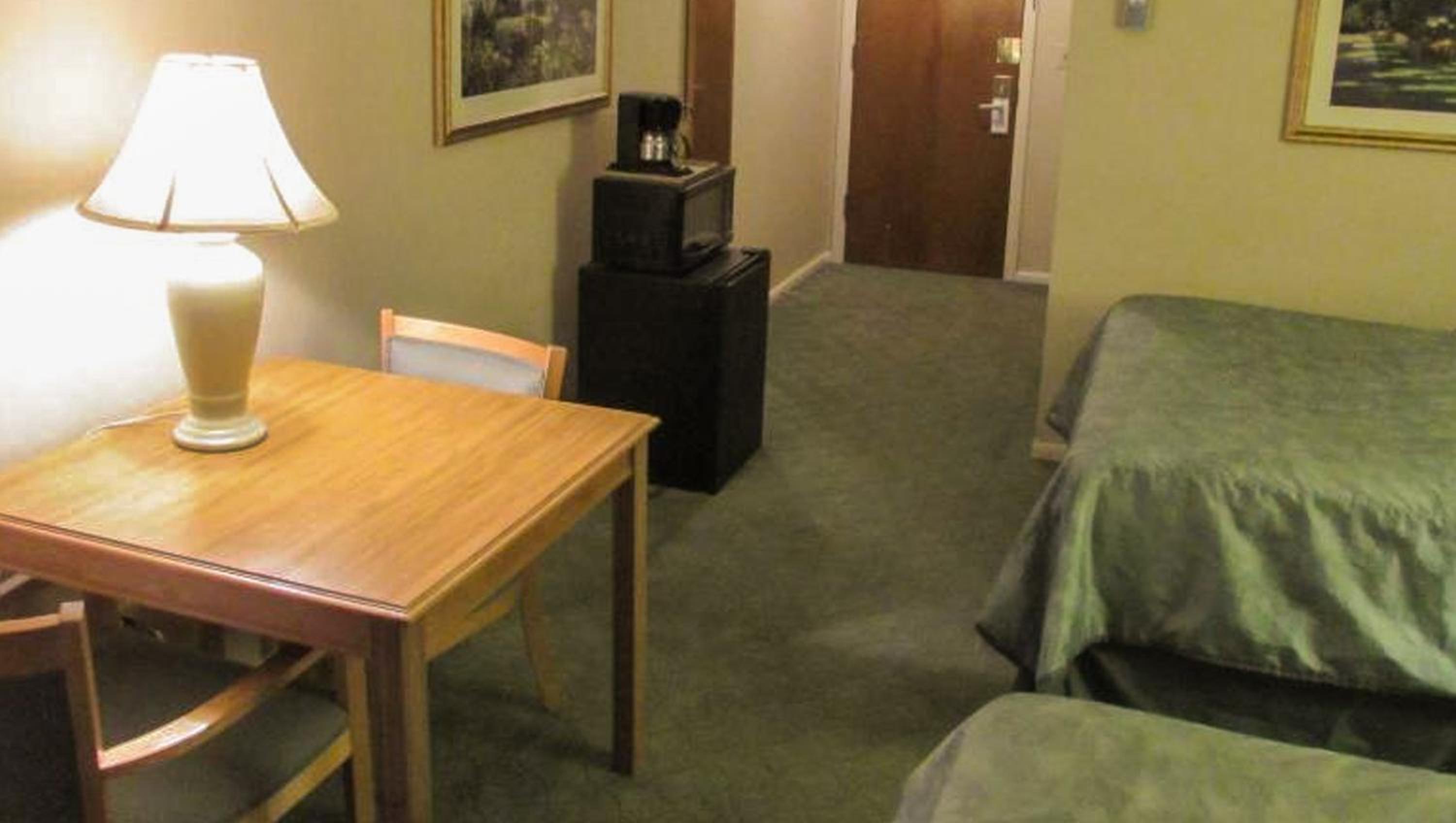Magnuson Grand Pioneer Inn and Suites