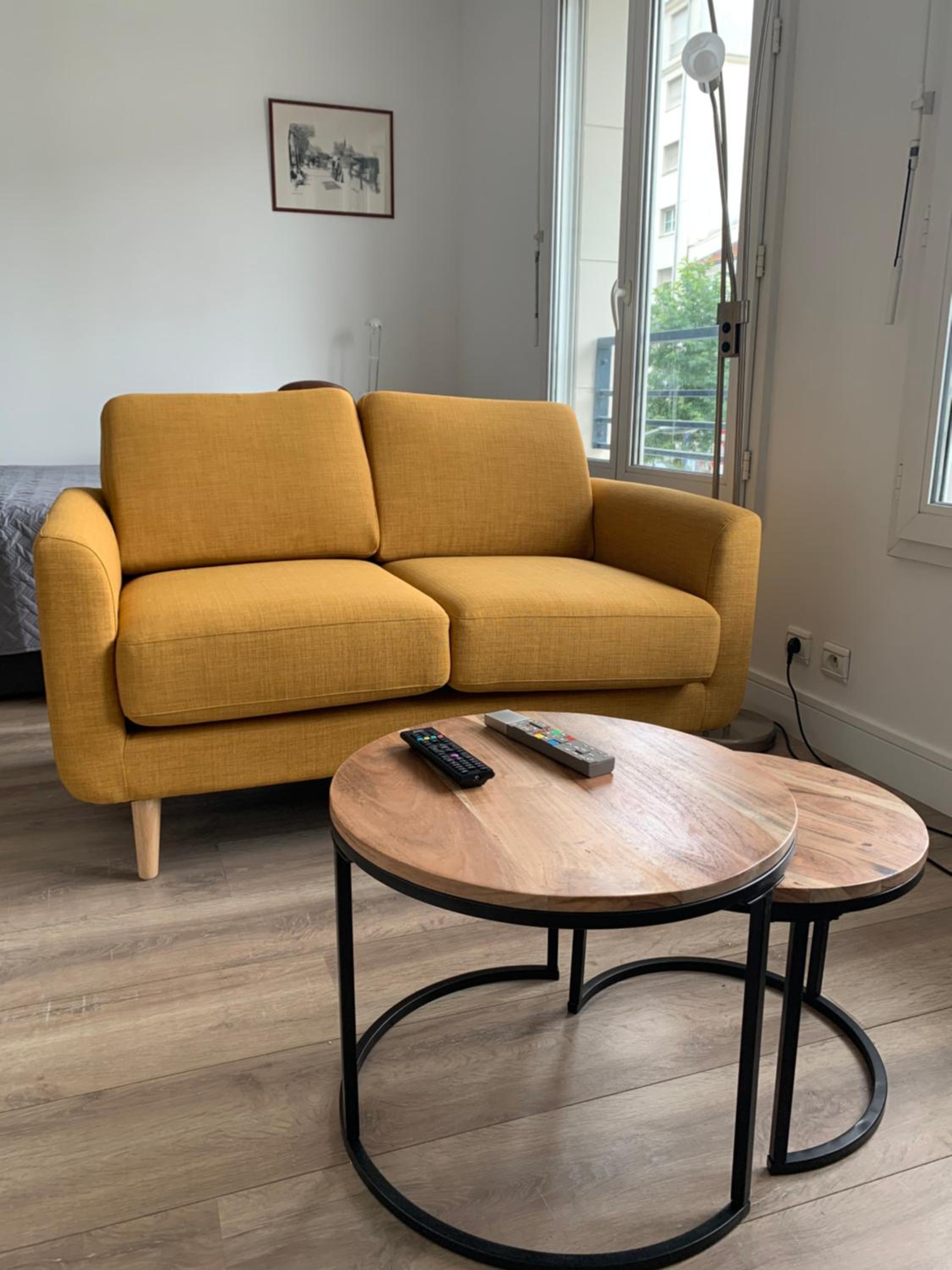 Beautiful studio located south of Paris view 3