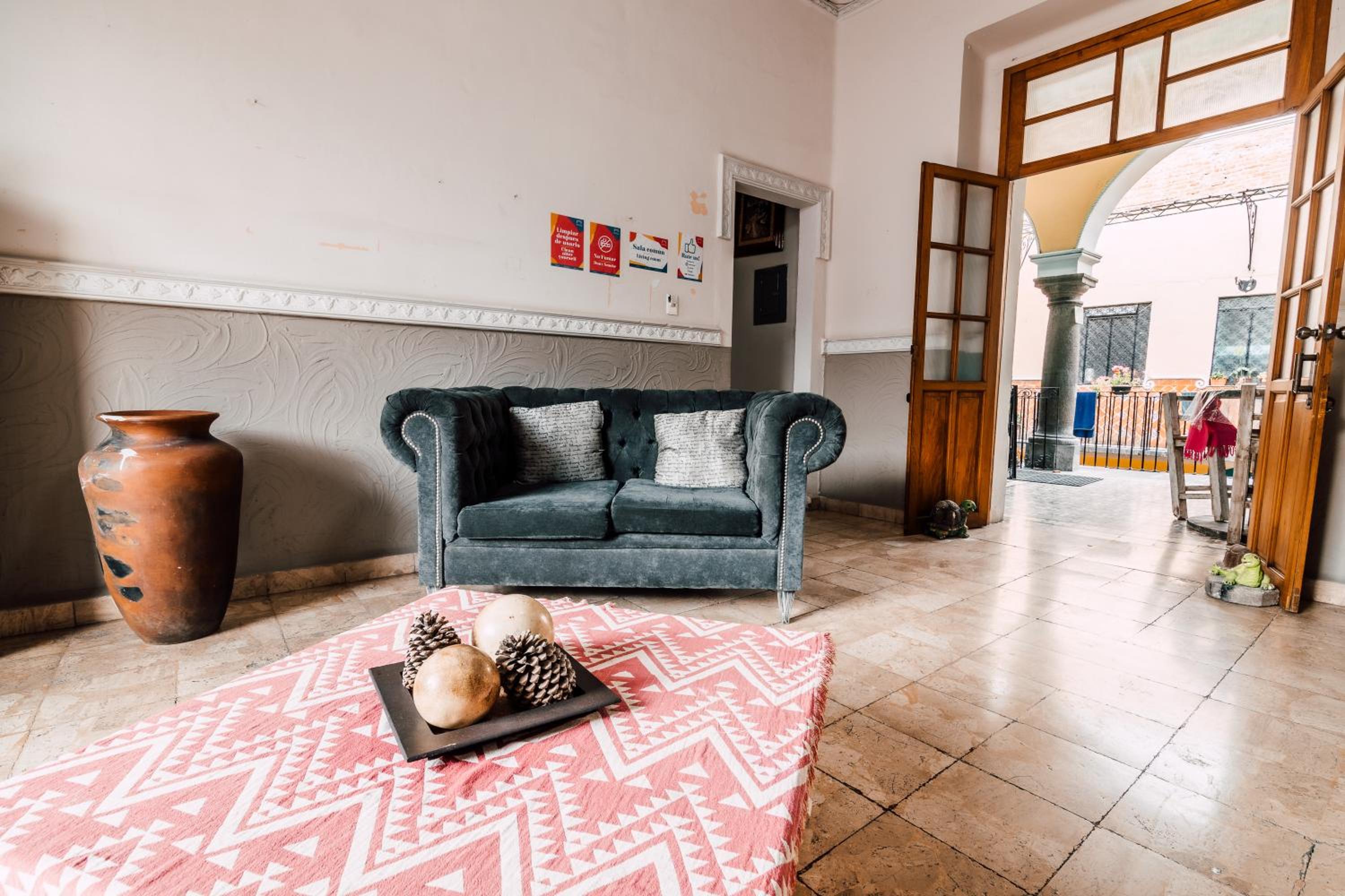 lounge