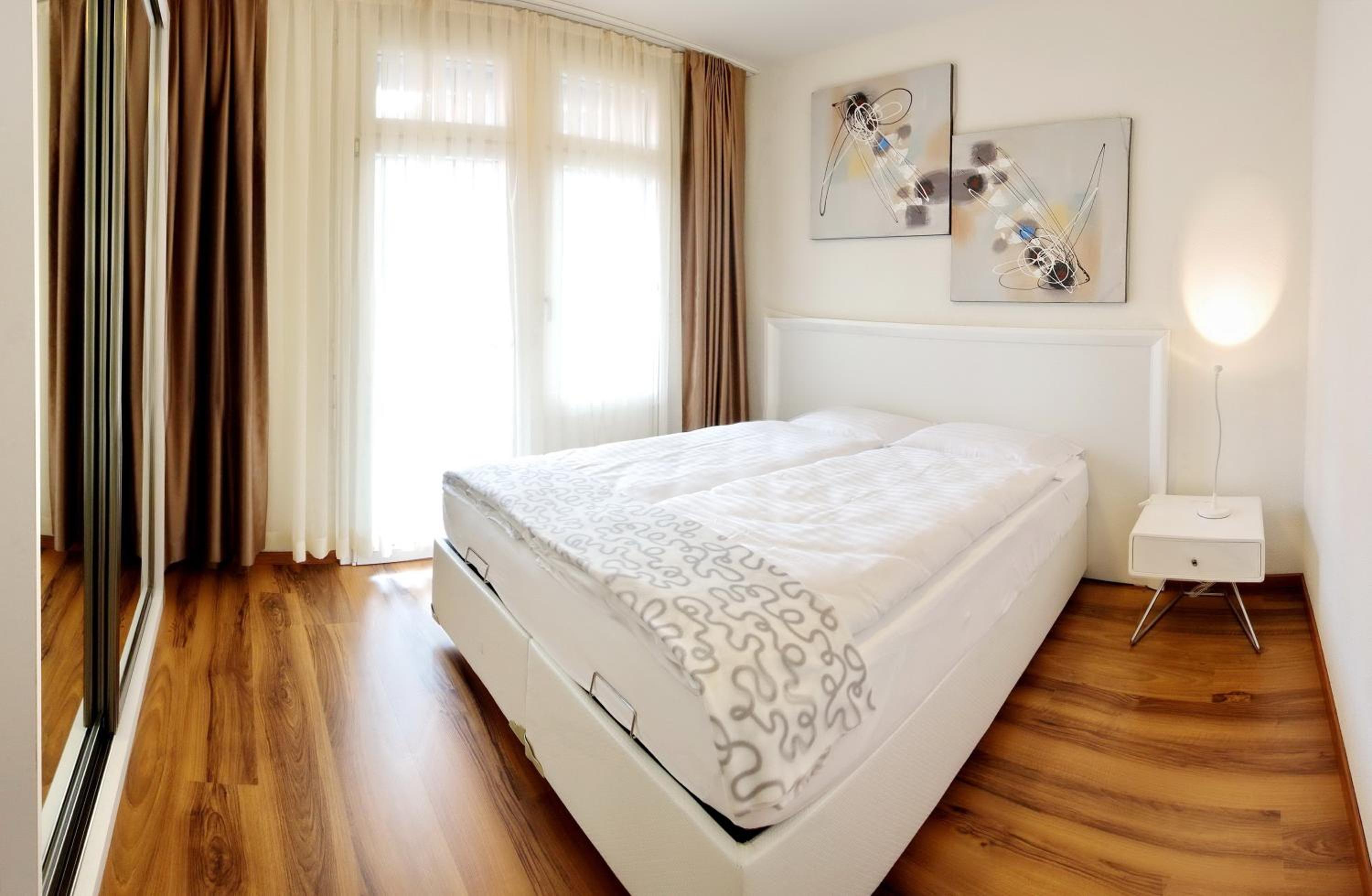 Luxury Apartments by Livingdowntown