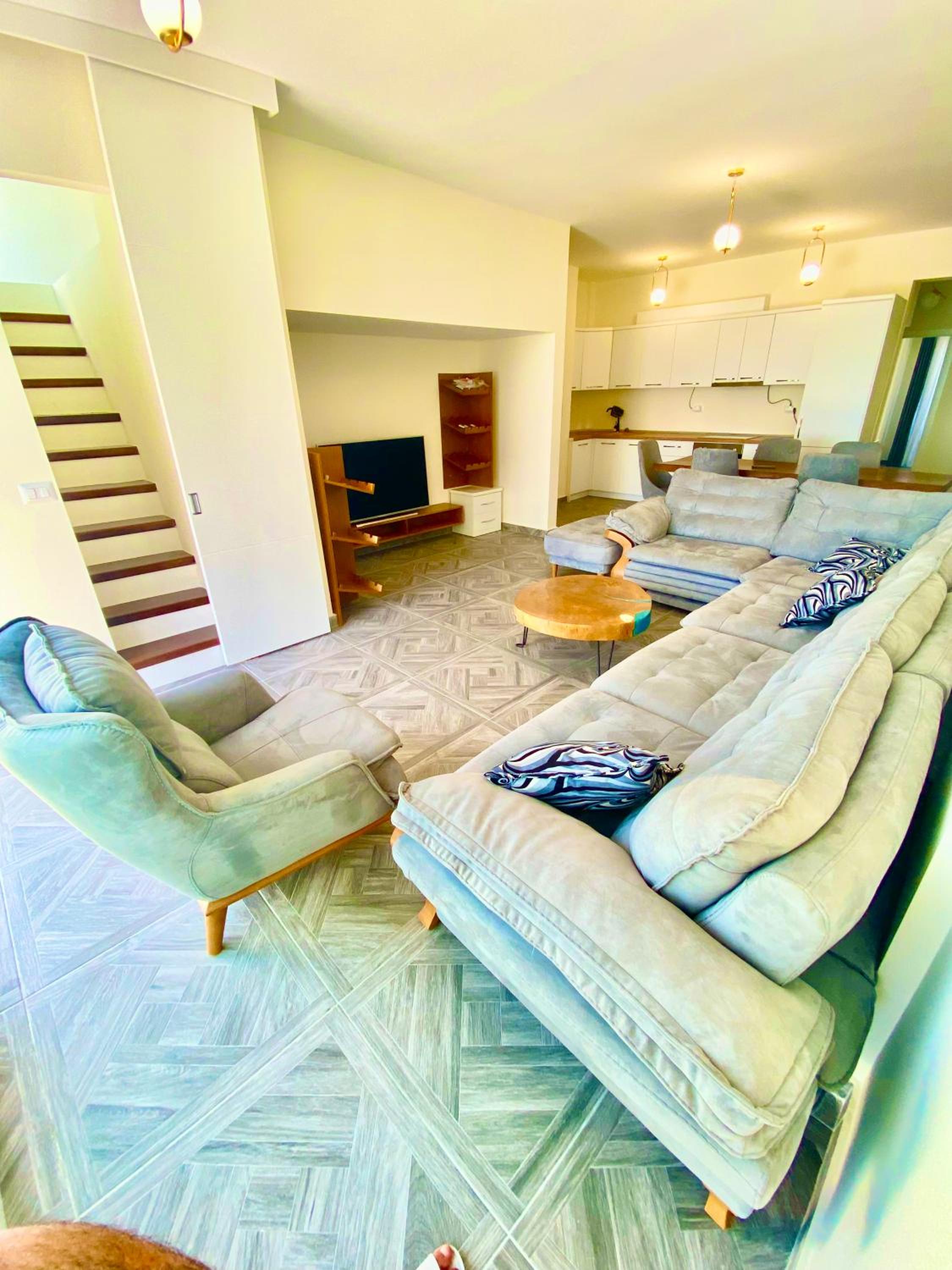 Luxury Penthouse Shkembi Kavajes