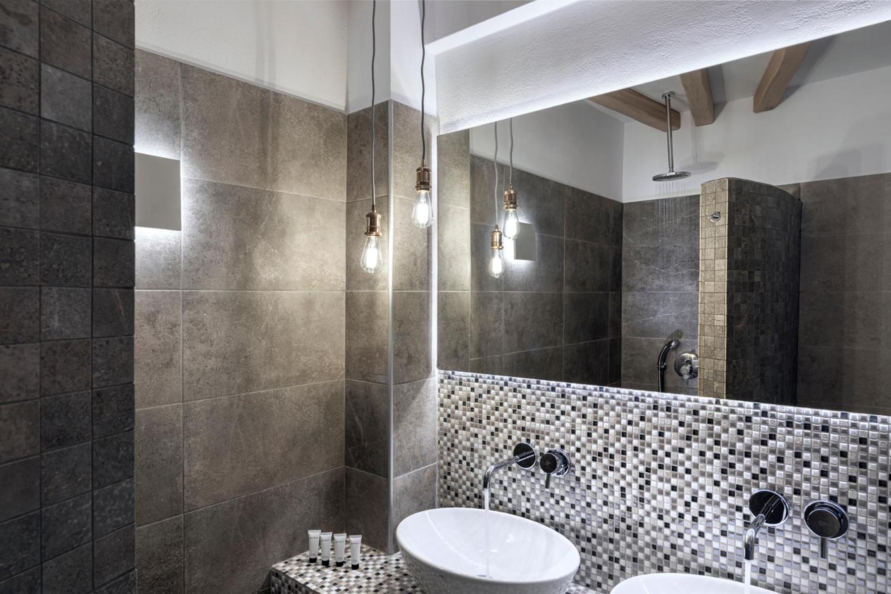 Alafropetra Luxury Suites