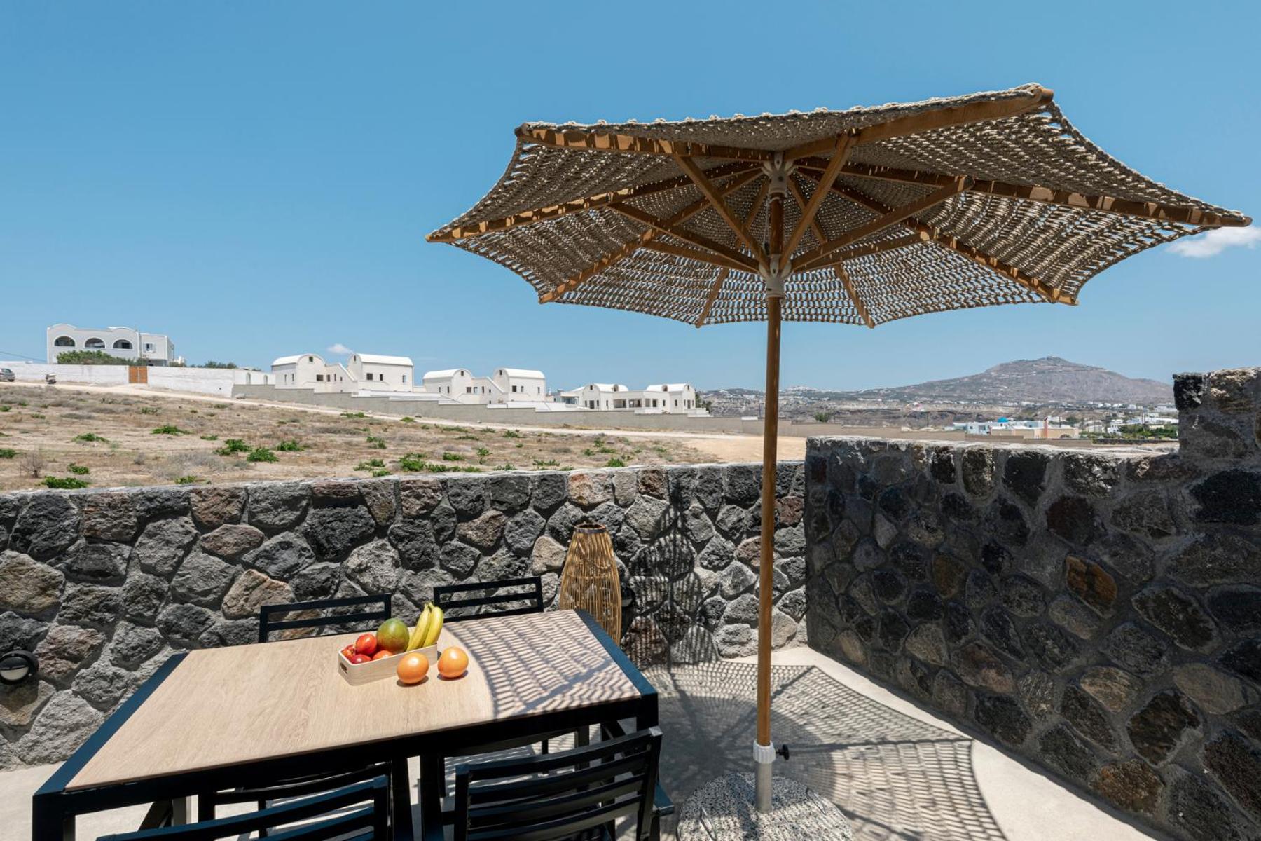 Alafropetra Luxury Suites