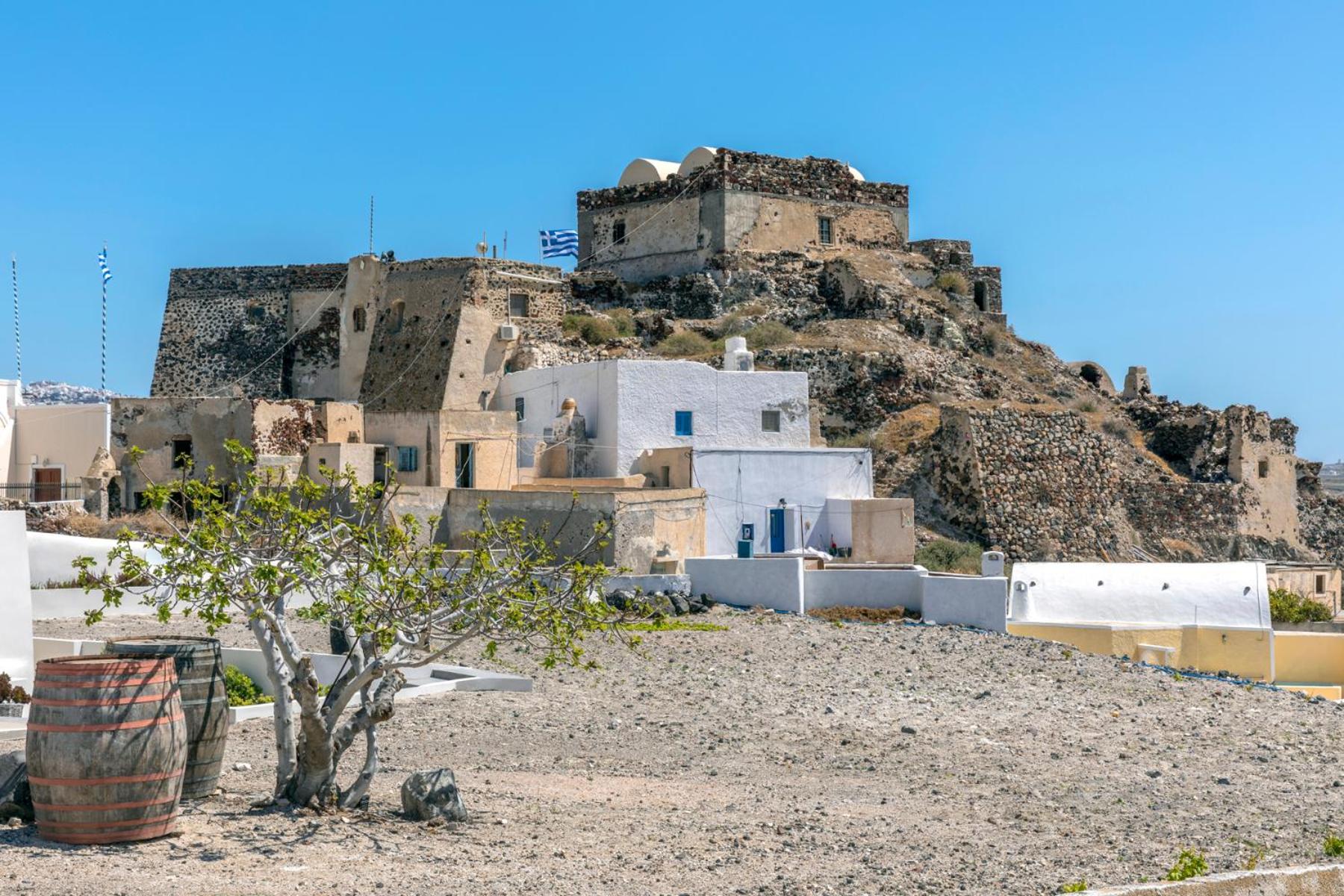 Alafropetra Luxury Suites