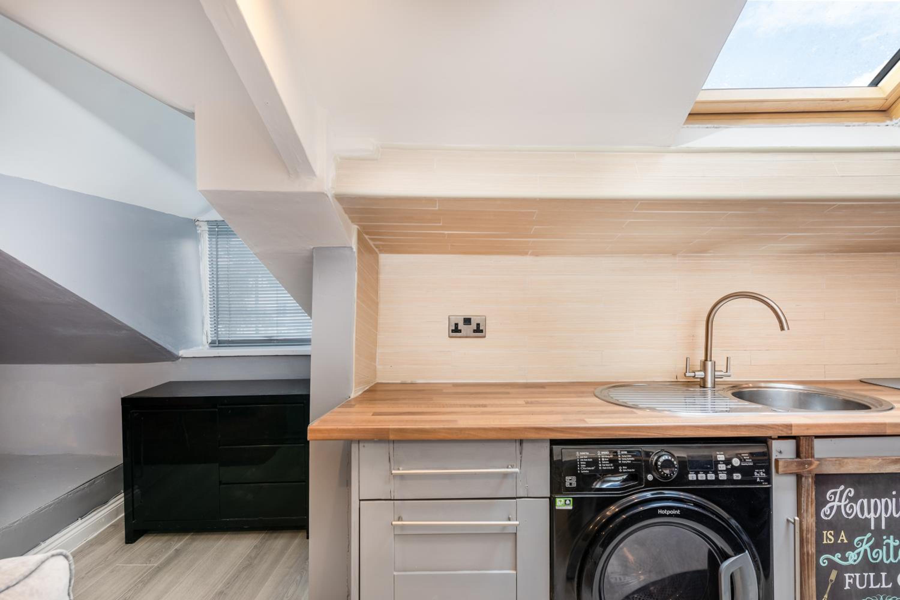 Stockton Town Centre Apartments free parking and Wi-Fi view 2