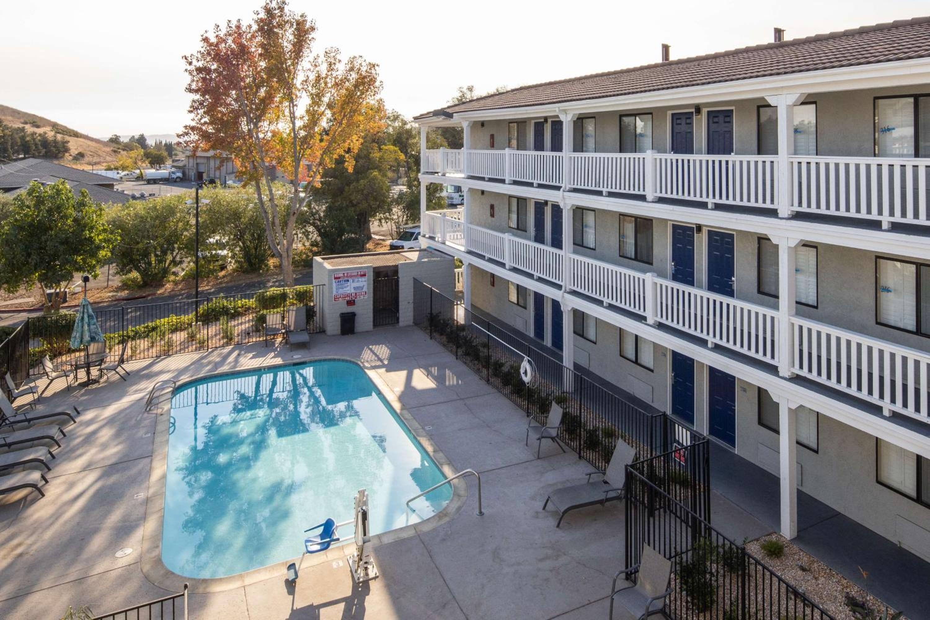 Fairfield Vacations - SureStay Hotel by Best Western Fairfield Napa Valley - Property Image 18