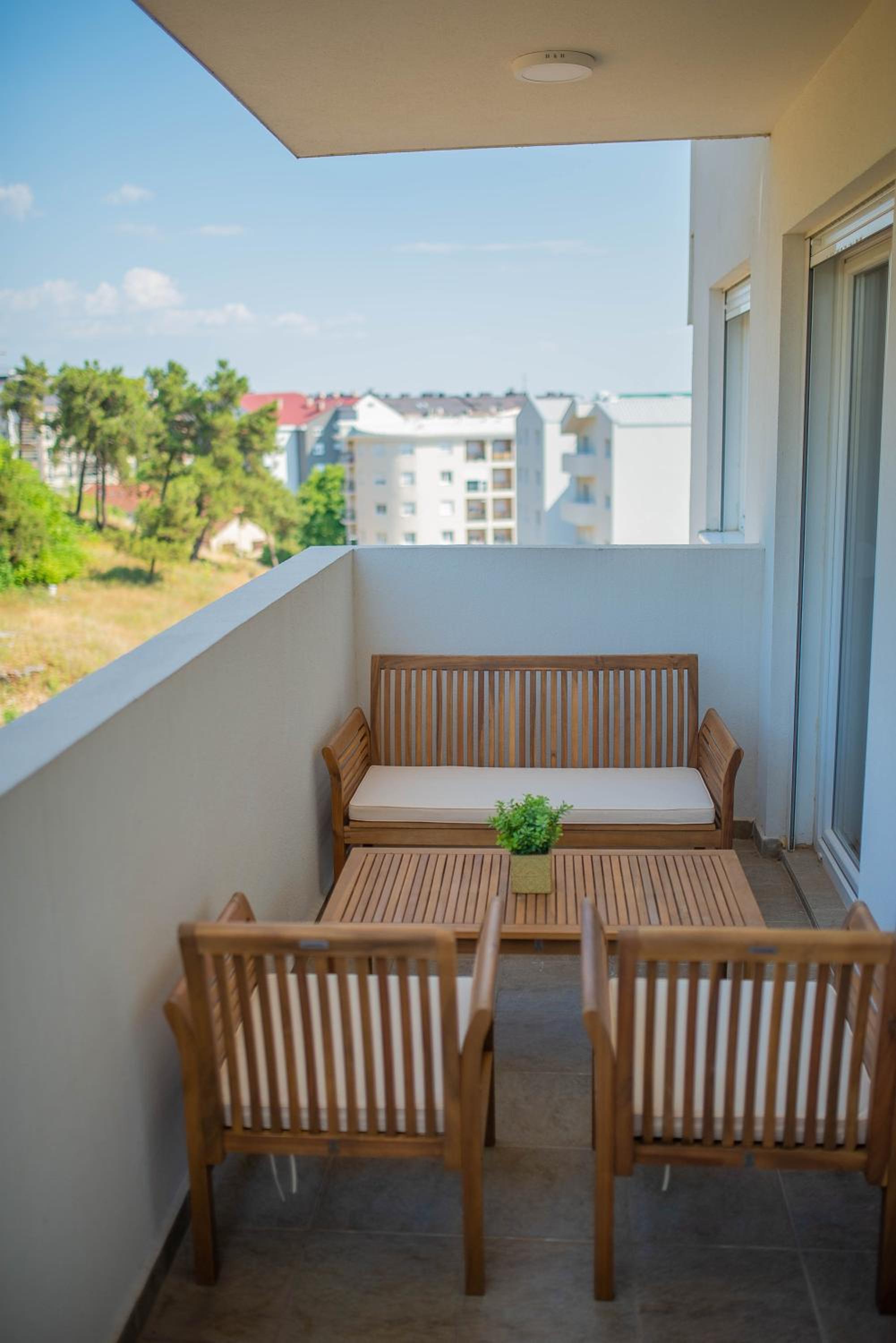 Stylish Two Bedroom Apartment at Ljubovic-Hill Park view 4