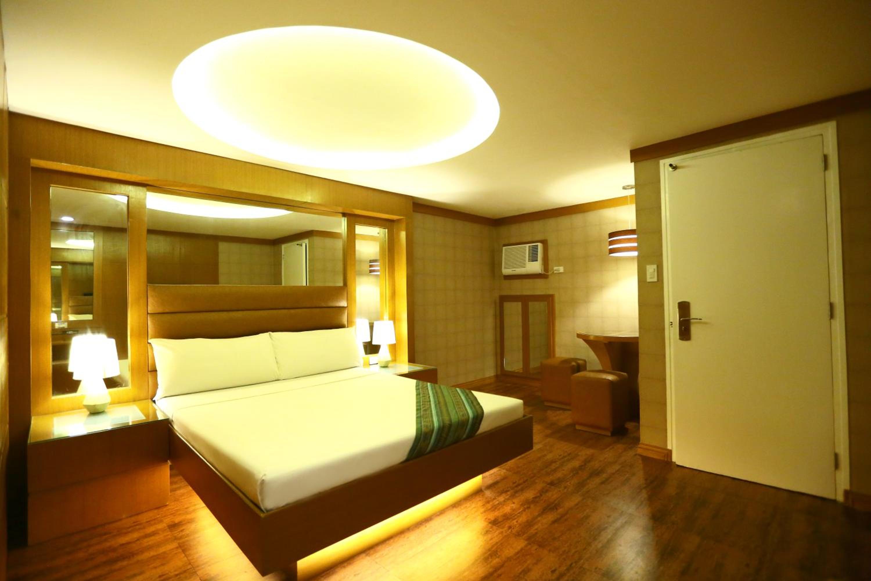Hotel Ava Cuneta photo 3