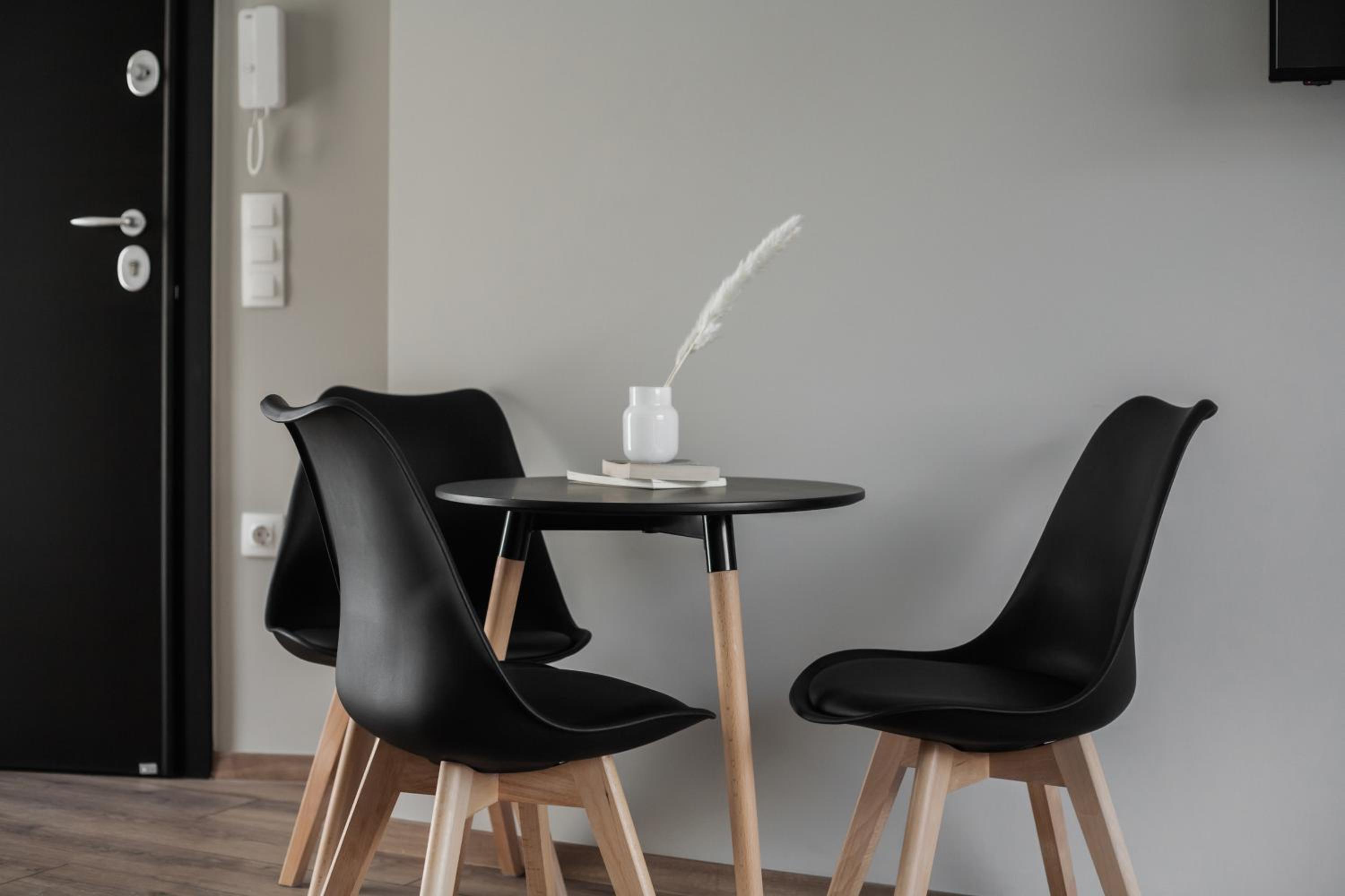 WYZ Athens Apartments by UPSTREET