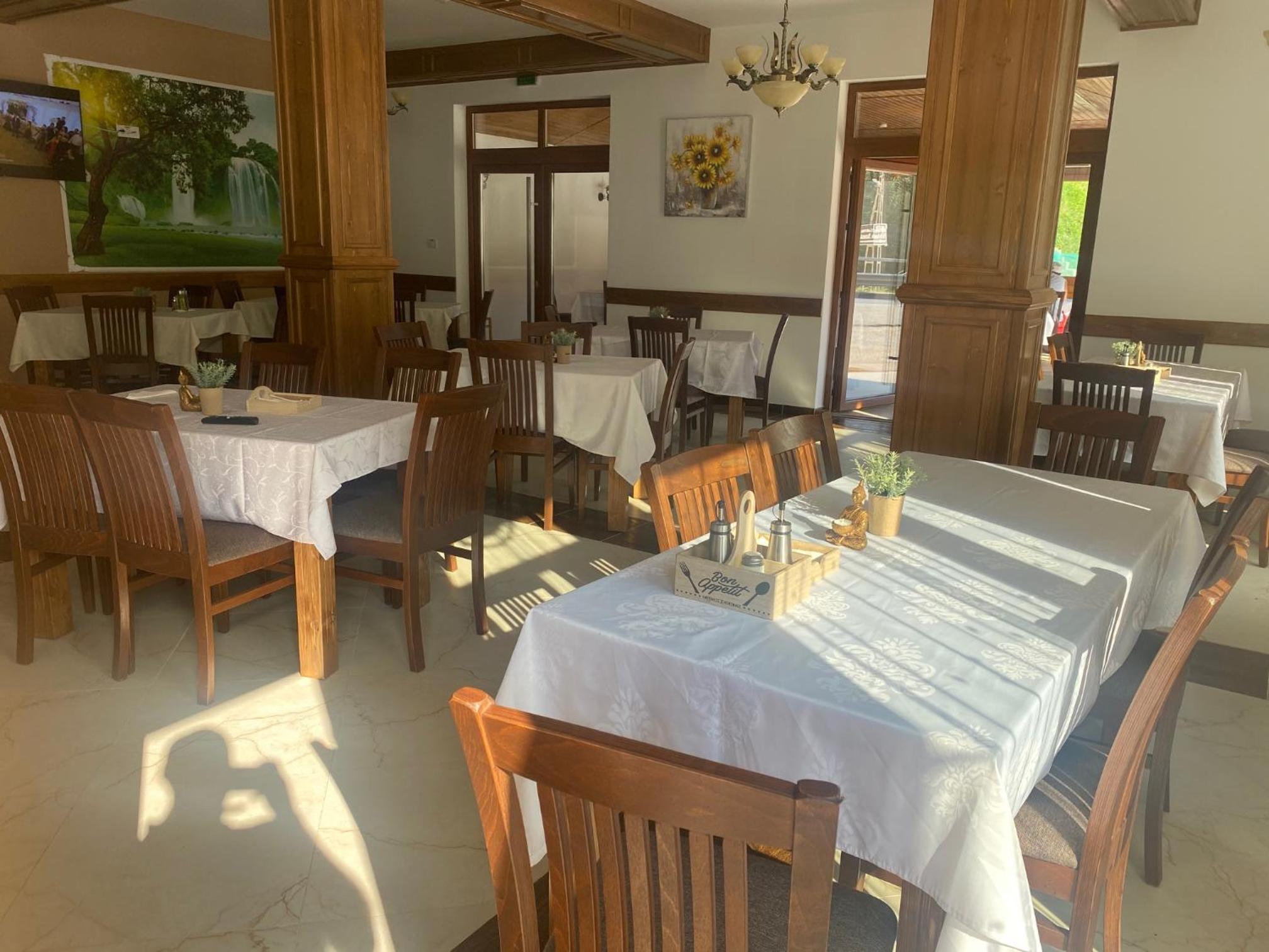 MOTEL Restaurant NICOL ARMENIS view 4