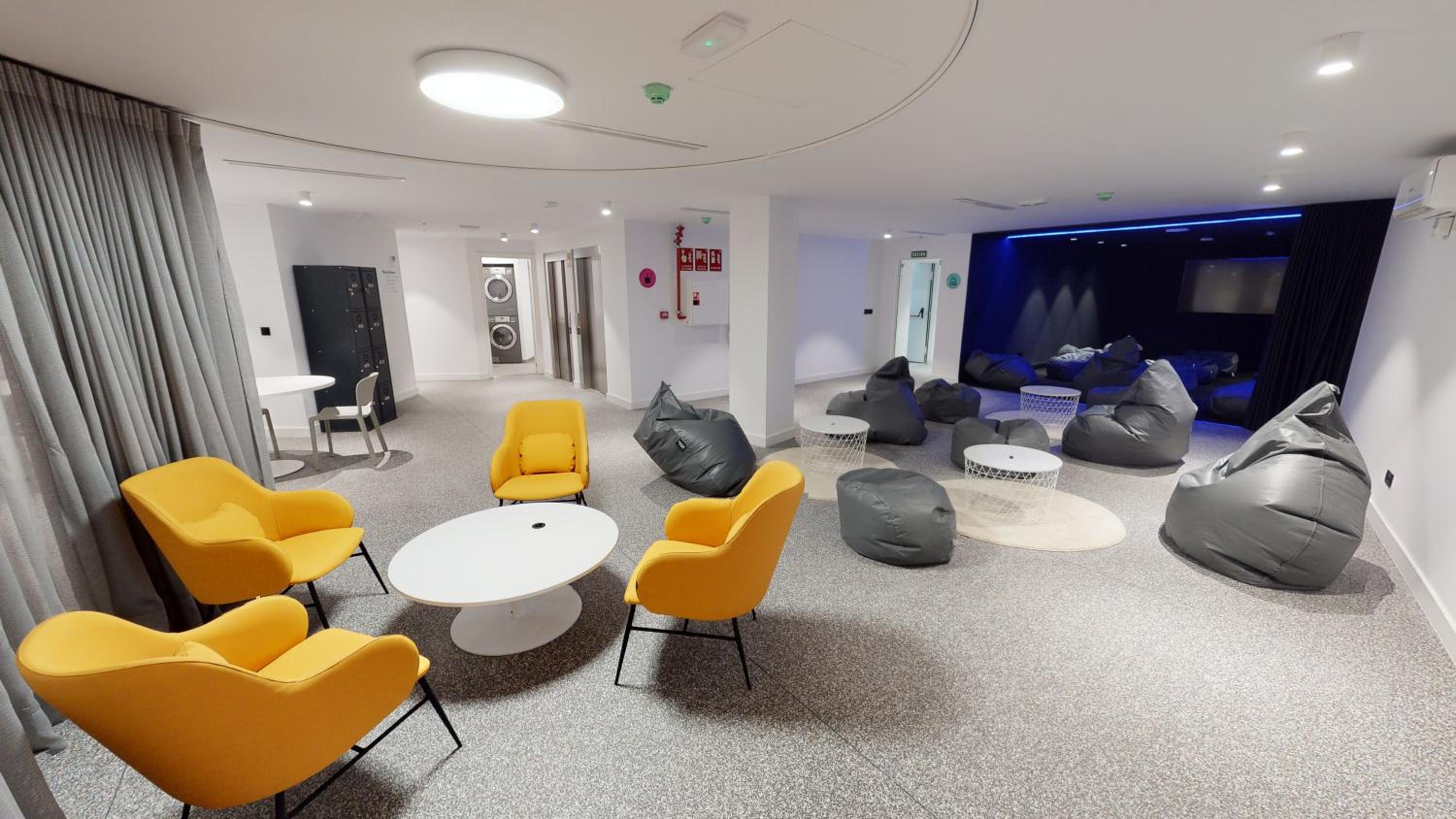 lounge