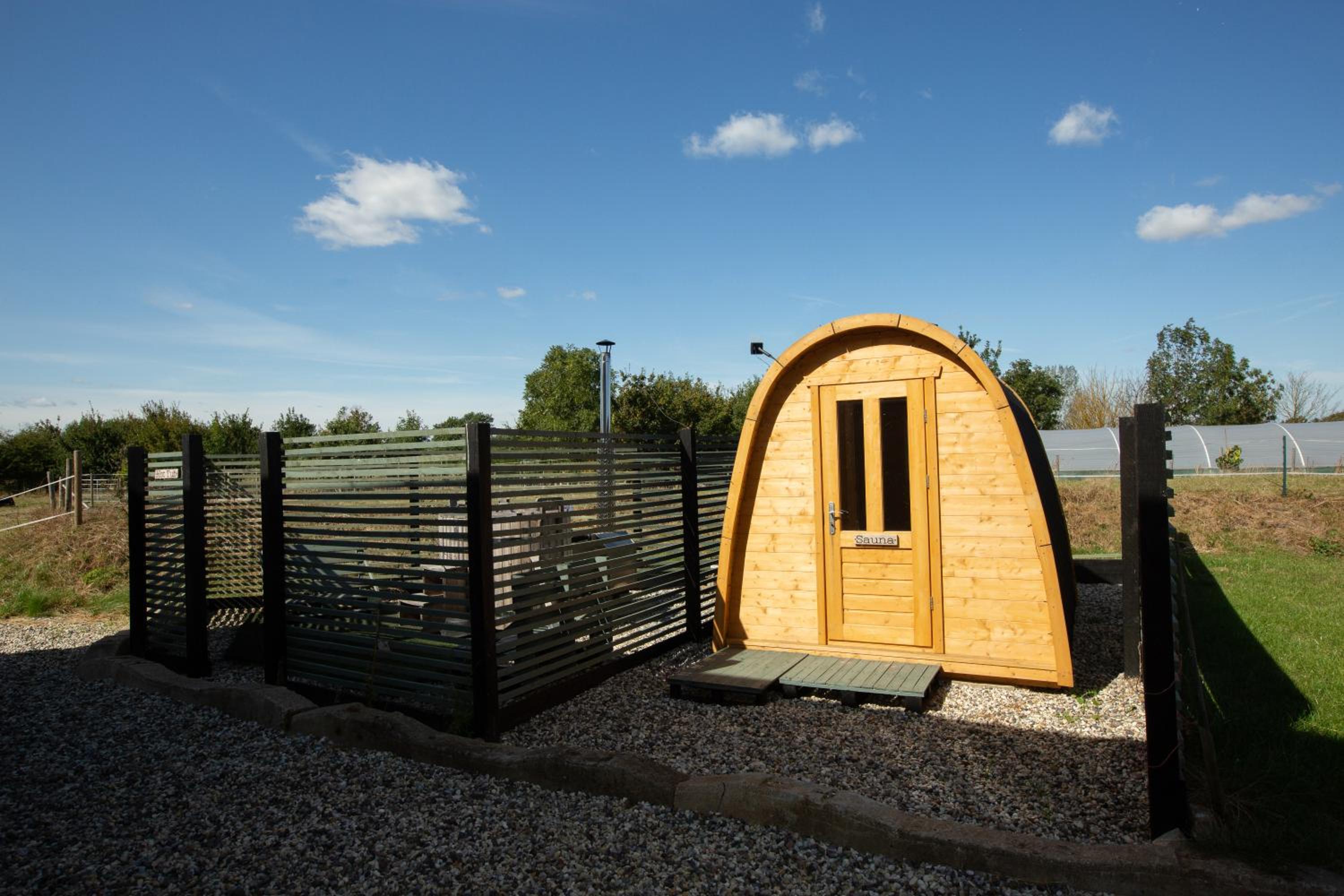 Pidley Bottom Cottages - Luxury SC rooms - Fully furnished and equipped - KITCHEN - towels and linen included