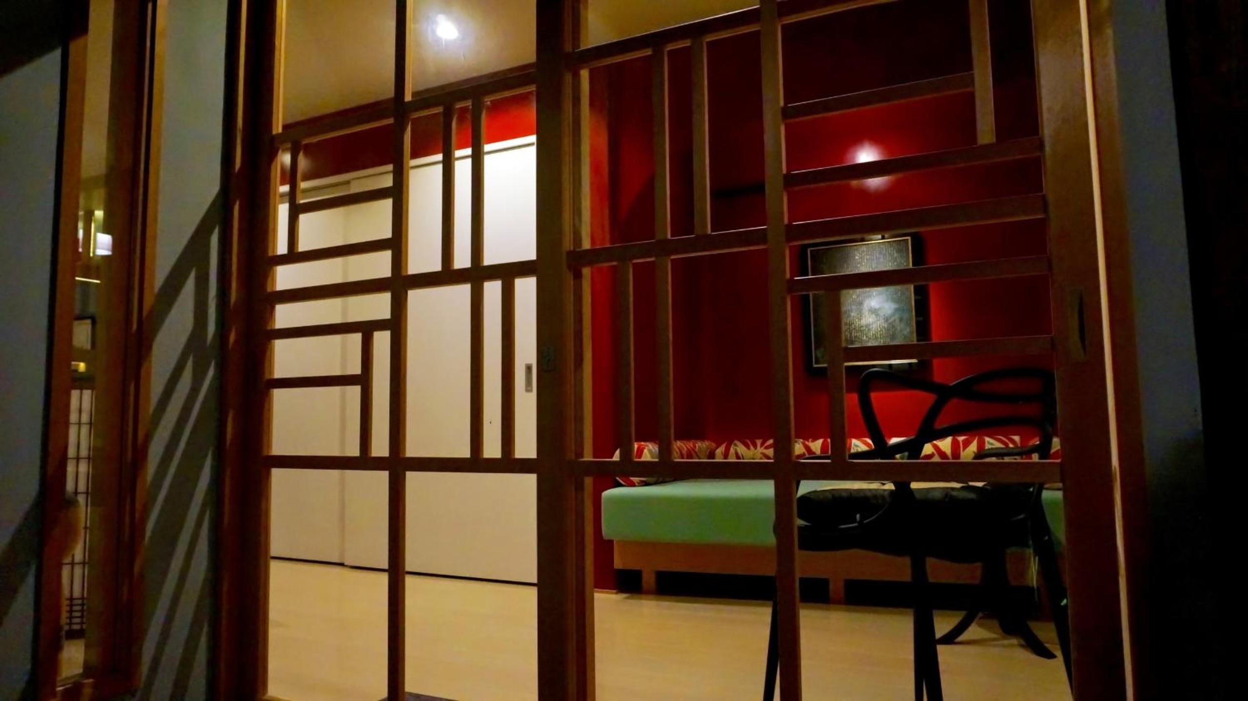 Uta Yomi Dori view 3