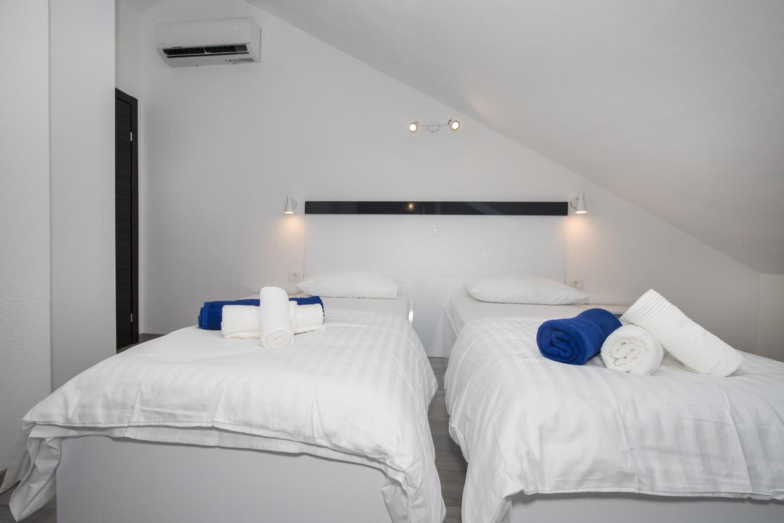 Apartments BlueView