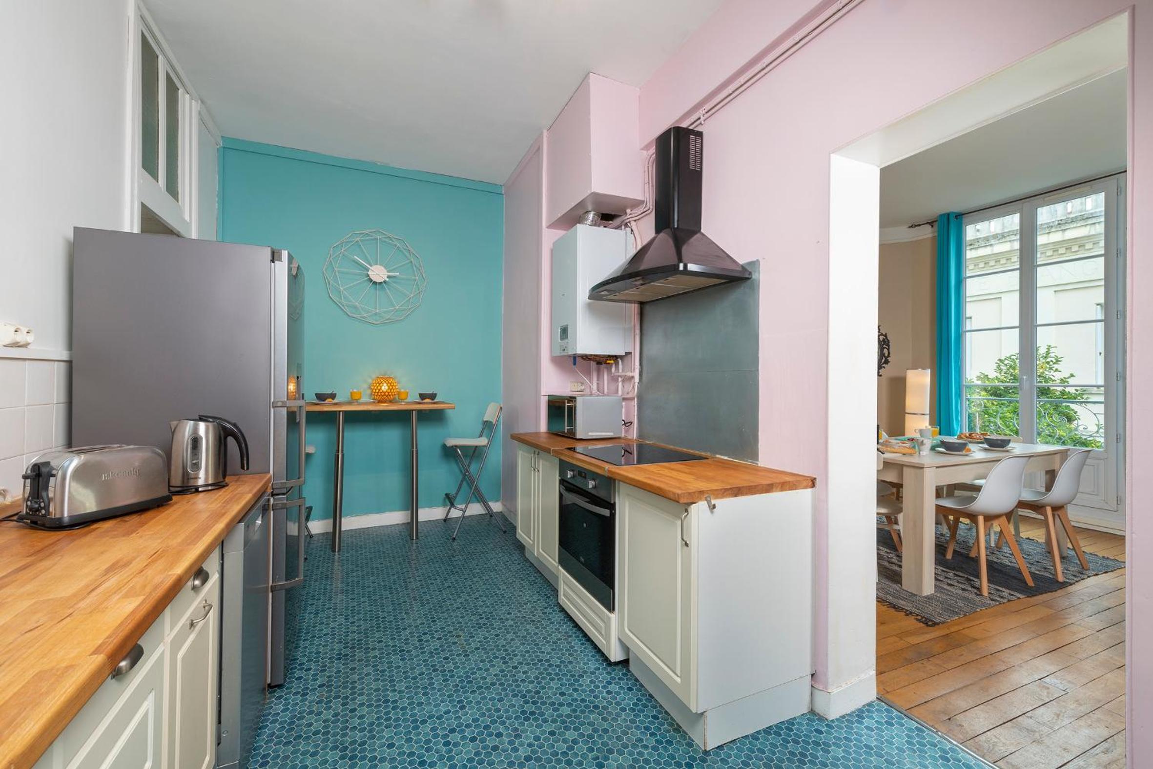 Appartement Coeur de Ville rue Saint-Laud view 4