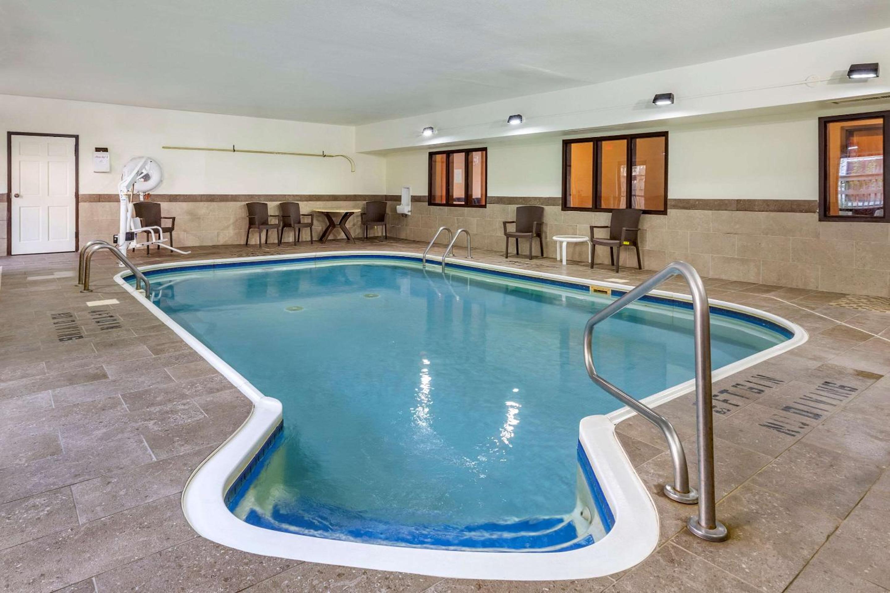 Comfort Inn Wings Stadium, Foto 14
