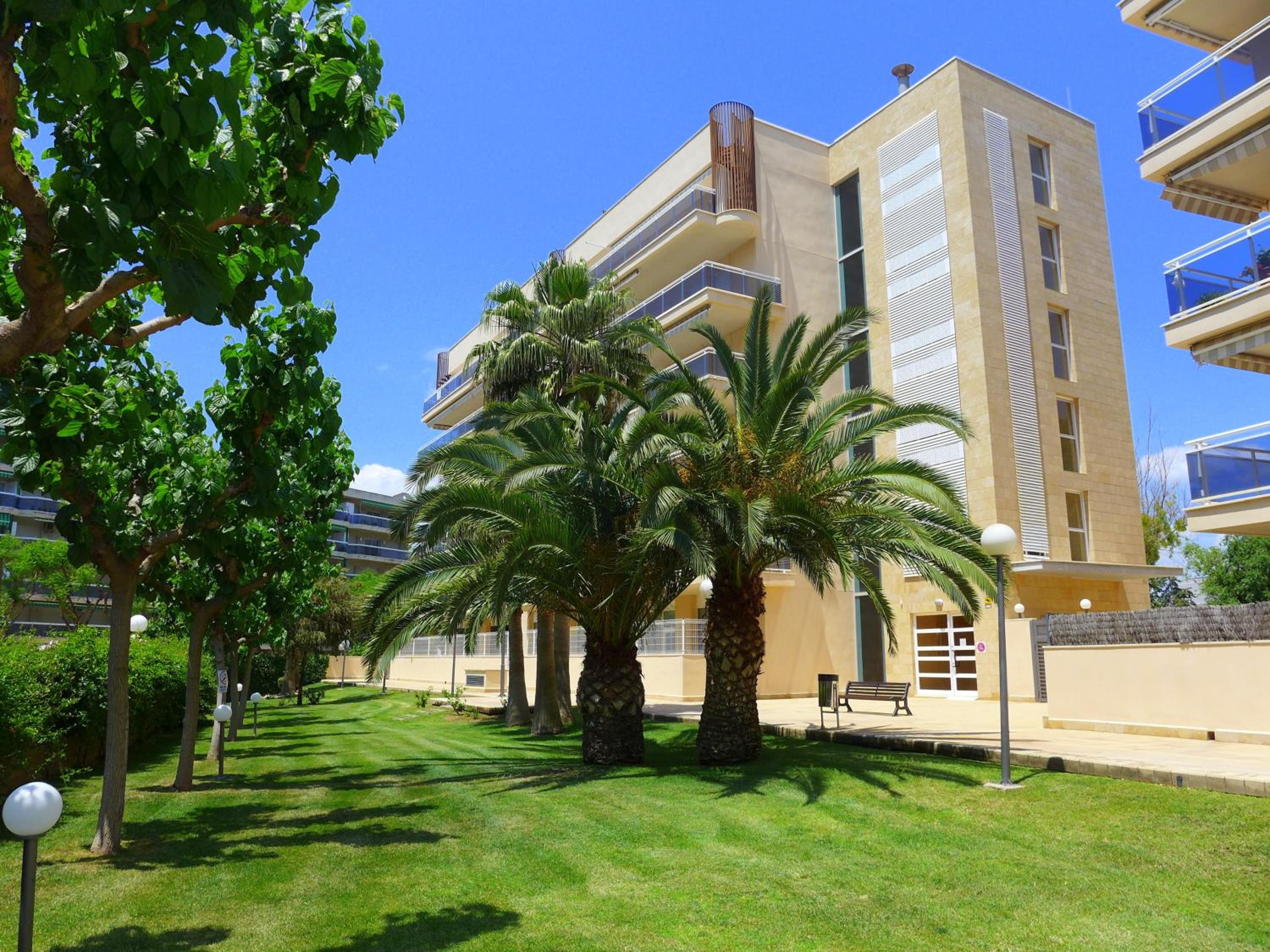 Rentalmar Ventura Village Families