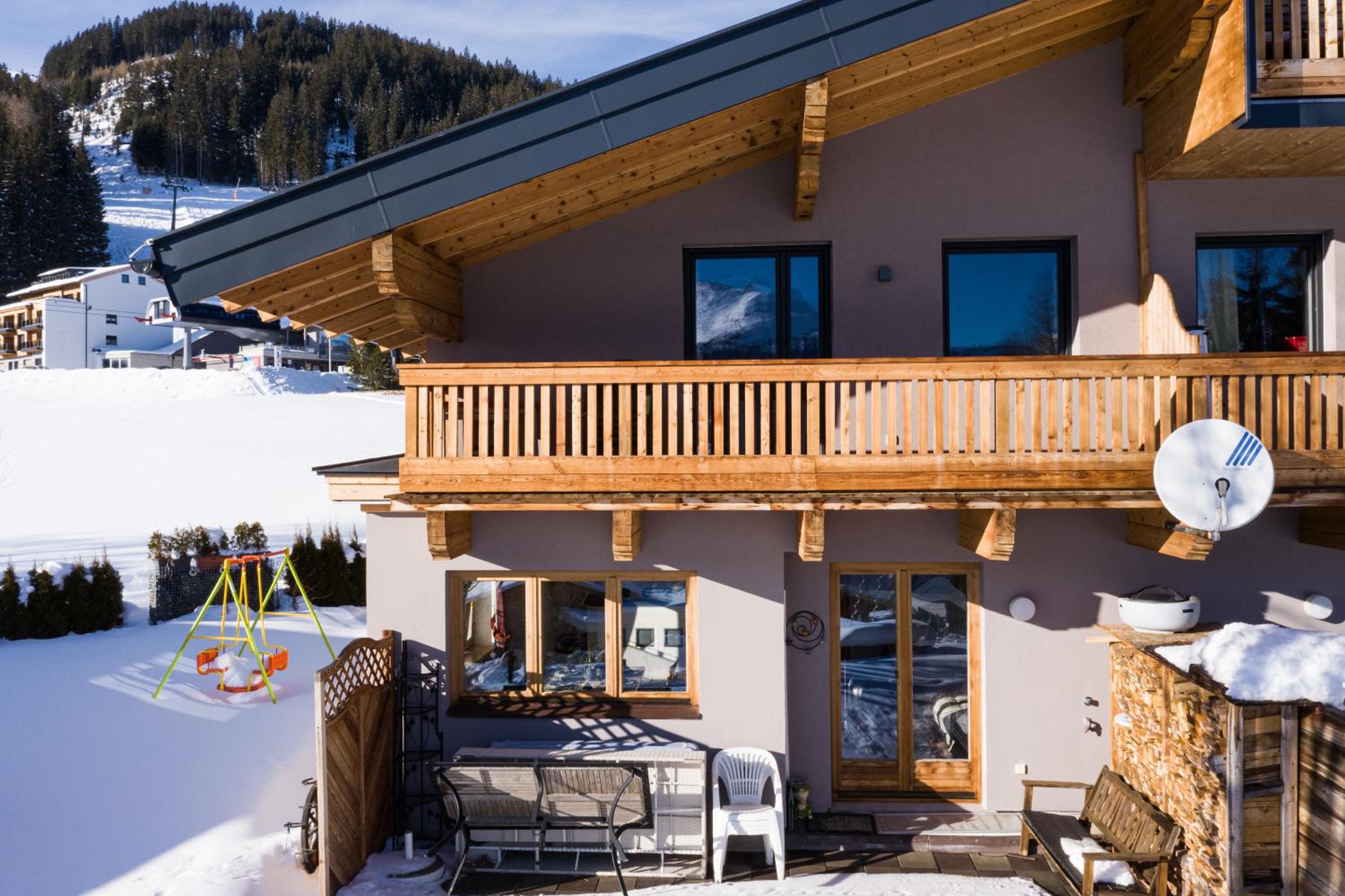 Ski in - Ski out Panoramaferienhaus Breitmoos neben Mittelstation