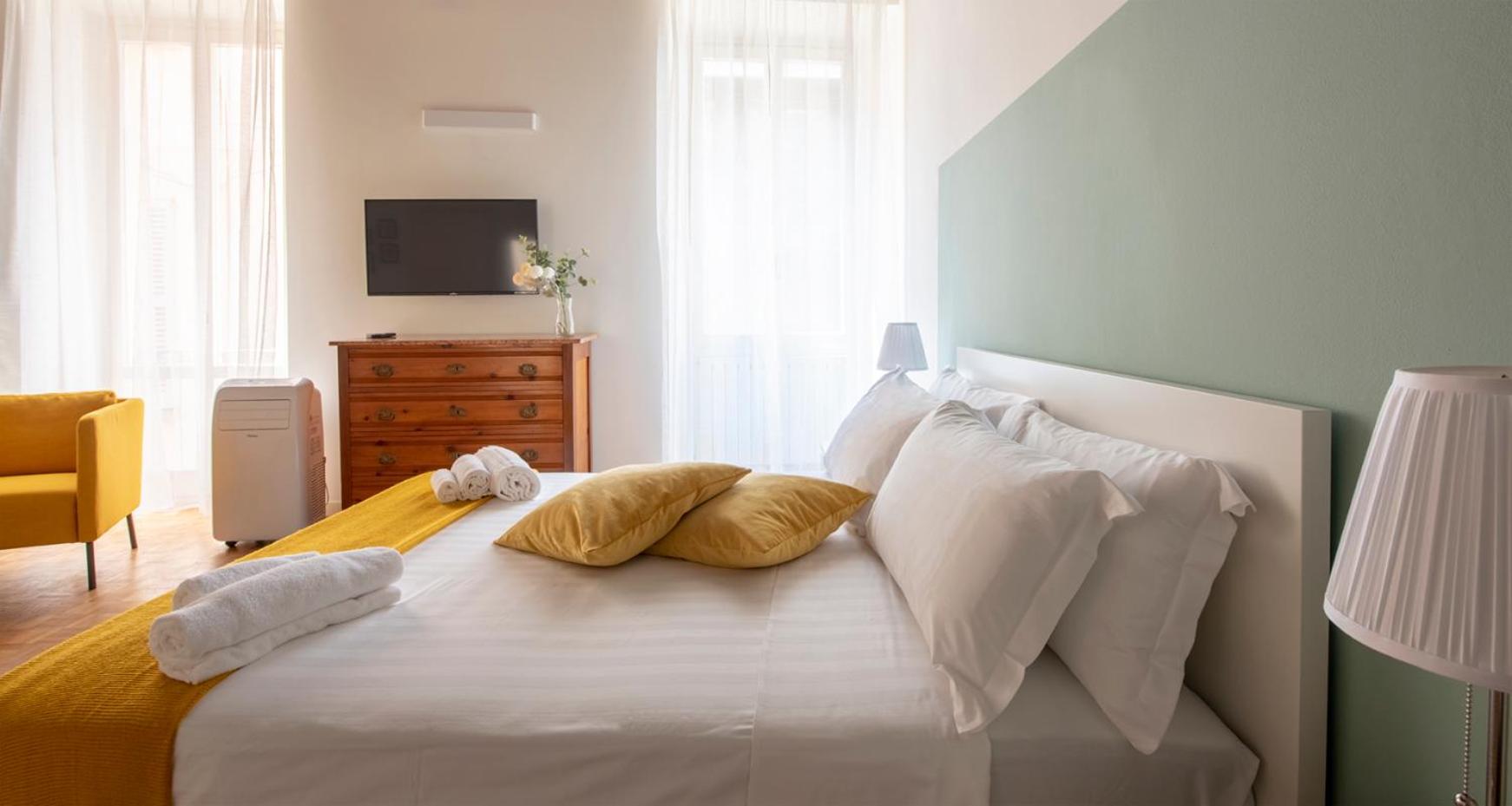 Charming JOIVY Flat Next to Duomo di Como photo 4