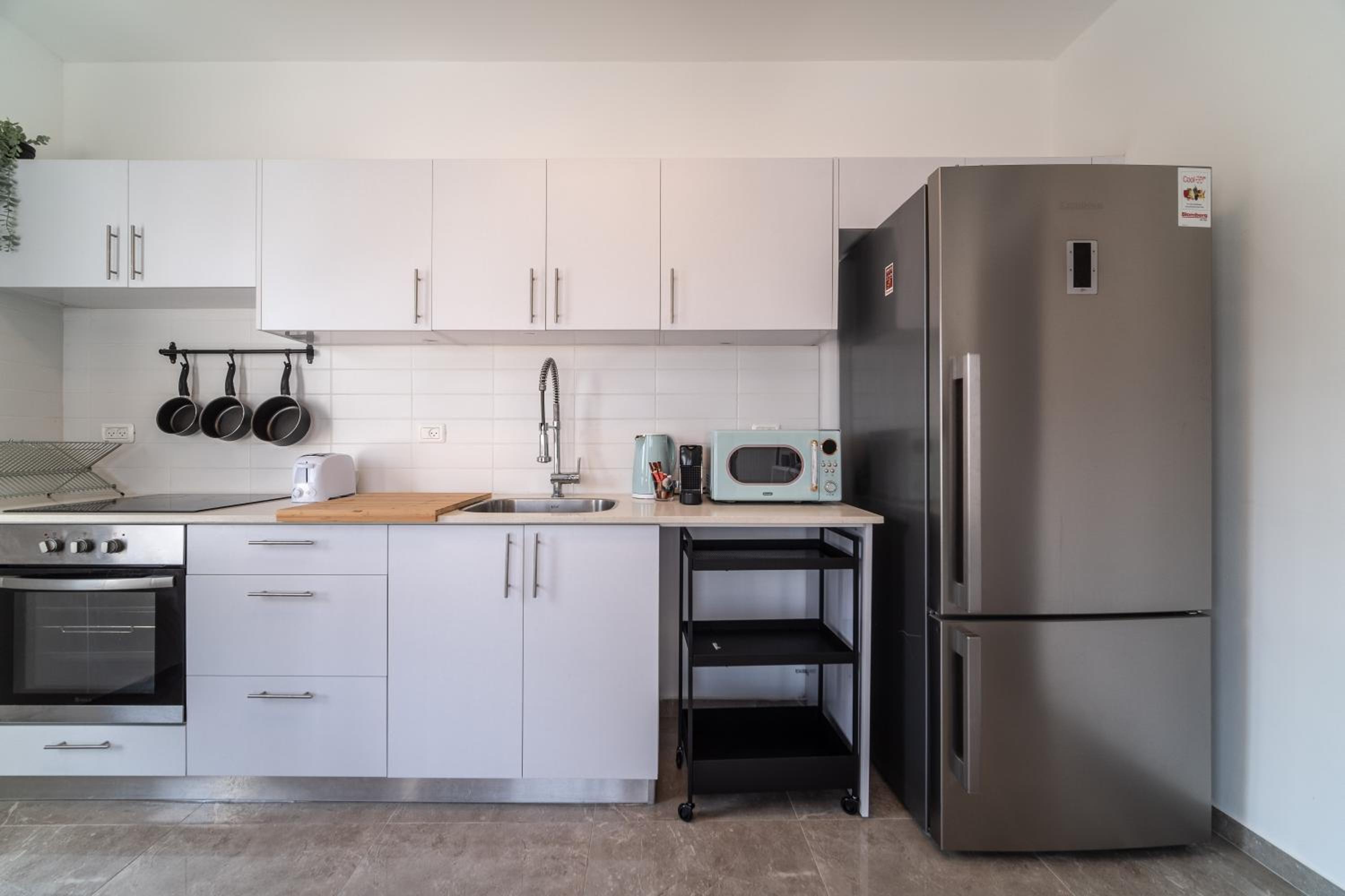 PORT CITY HAIFA - German Colony Luxurious 2 bdrms Apt - MAMAD