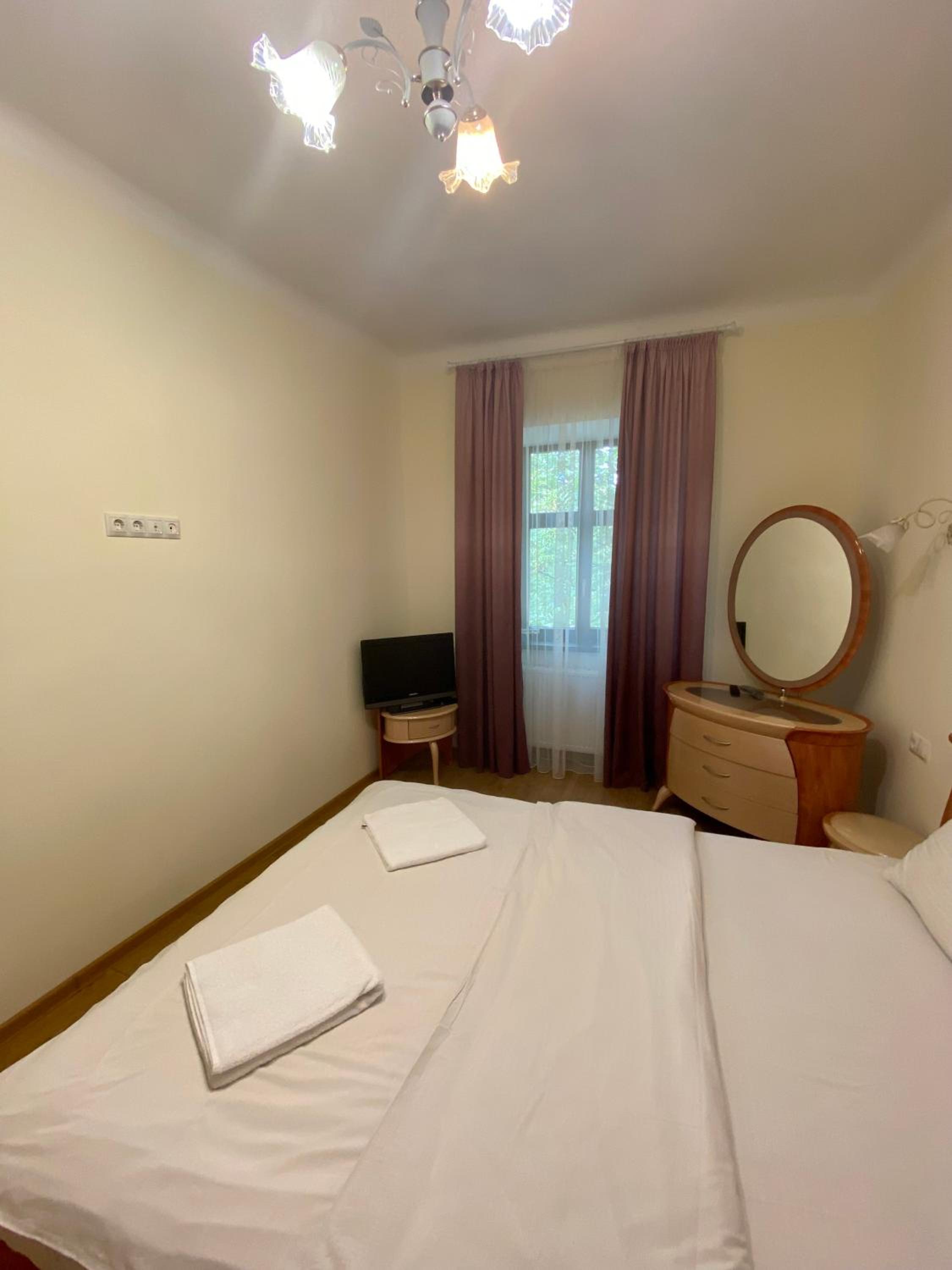 Yaroslav Osmomysl Square Apartments view 4