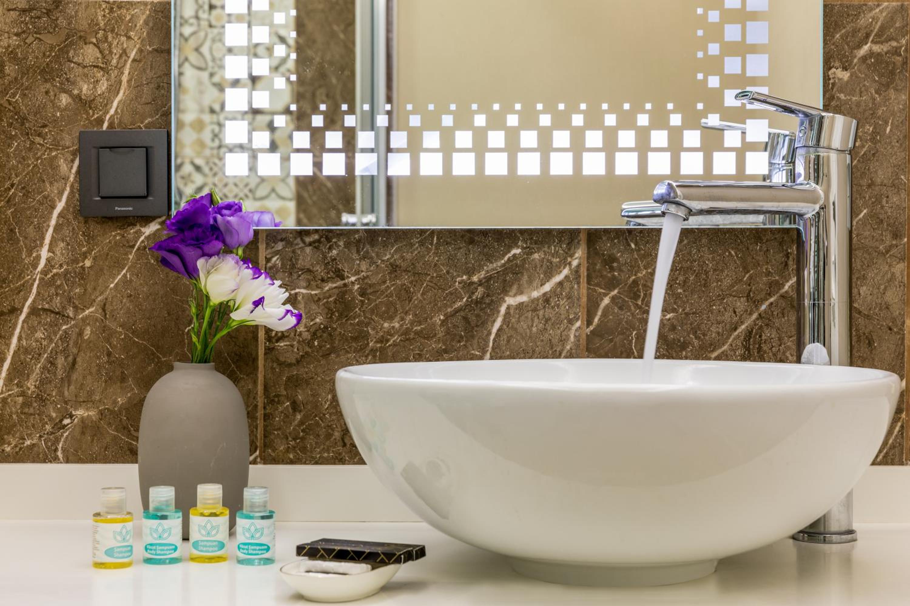 Union Otel Port - Image 41