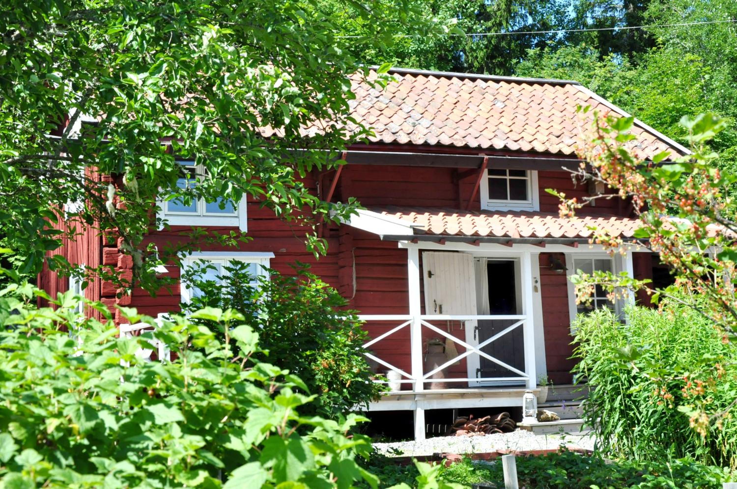 Eden's Garden Cottages