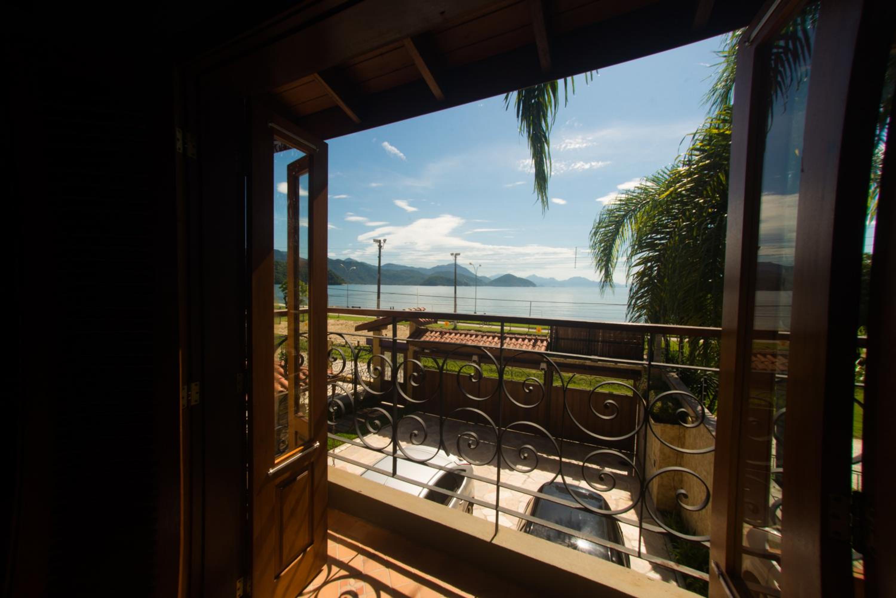 Casa Melville Hospedagem - Sua Casa de Alto Padrão no Coração de Ubatuba!
