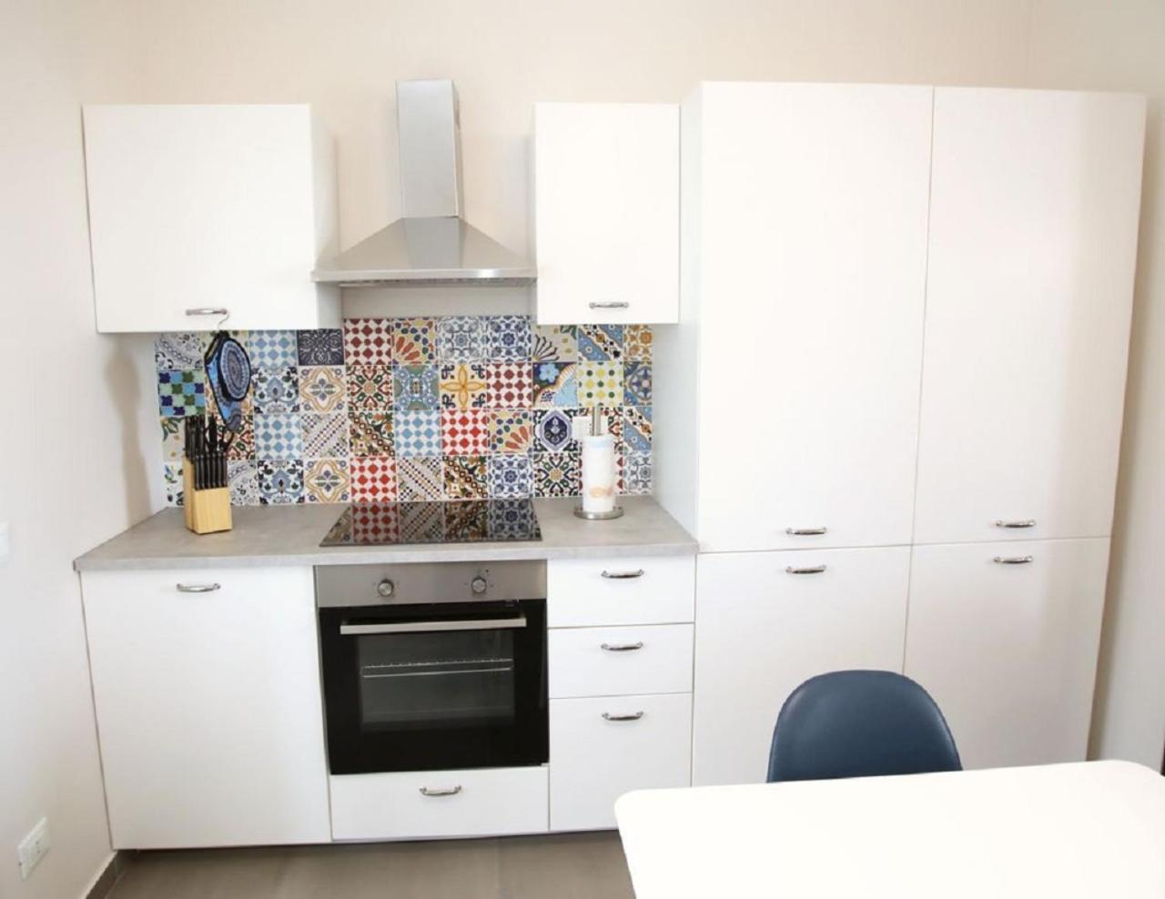 Dimora Mothia en Marsala — kitchen