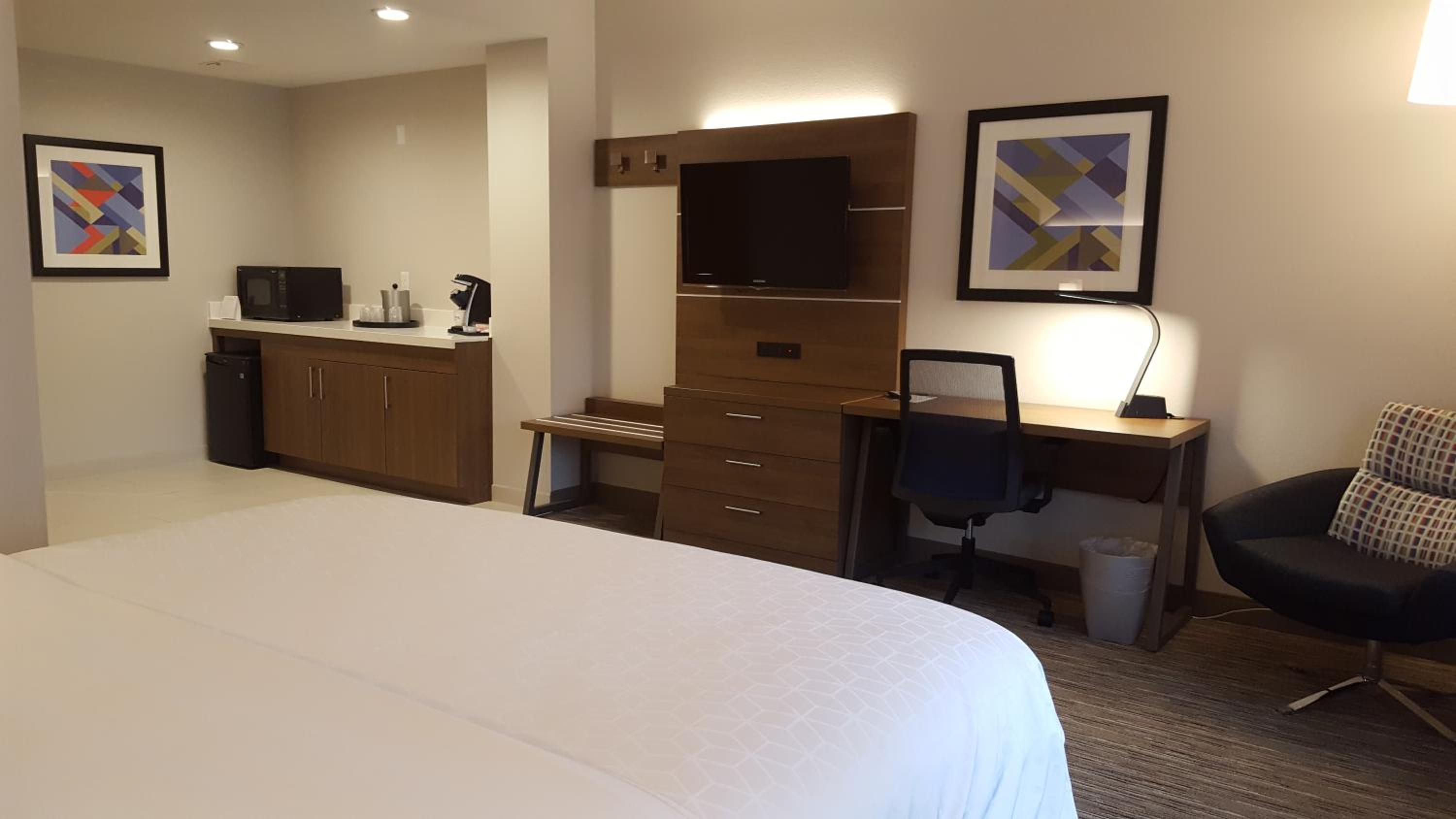 Holiday Inn Express Fremont - Milpitas Central, an IHG Hotel - Property Image 7