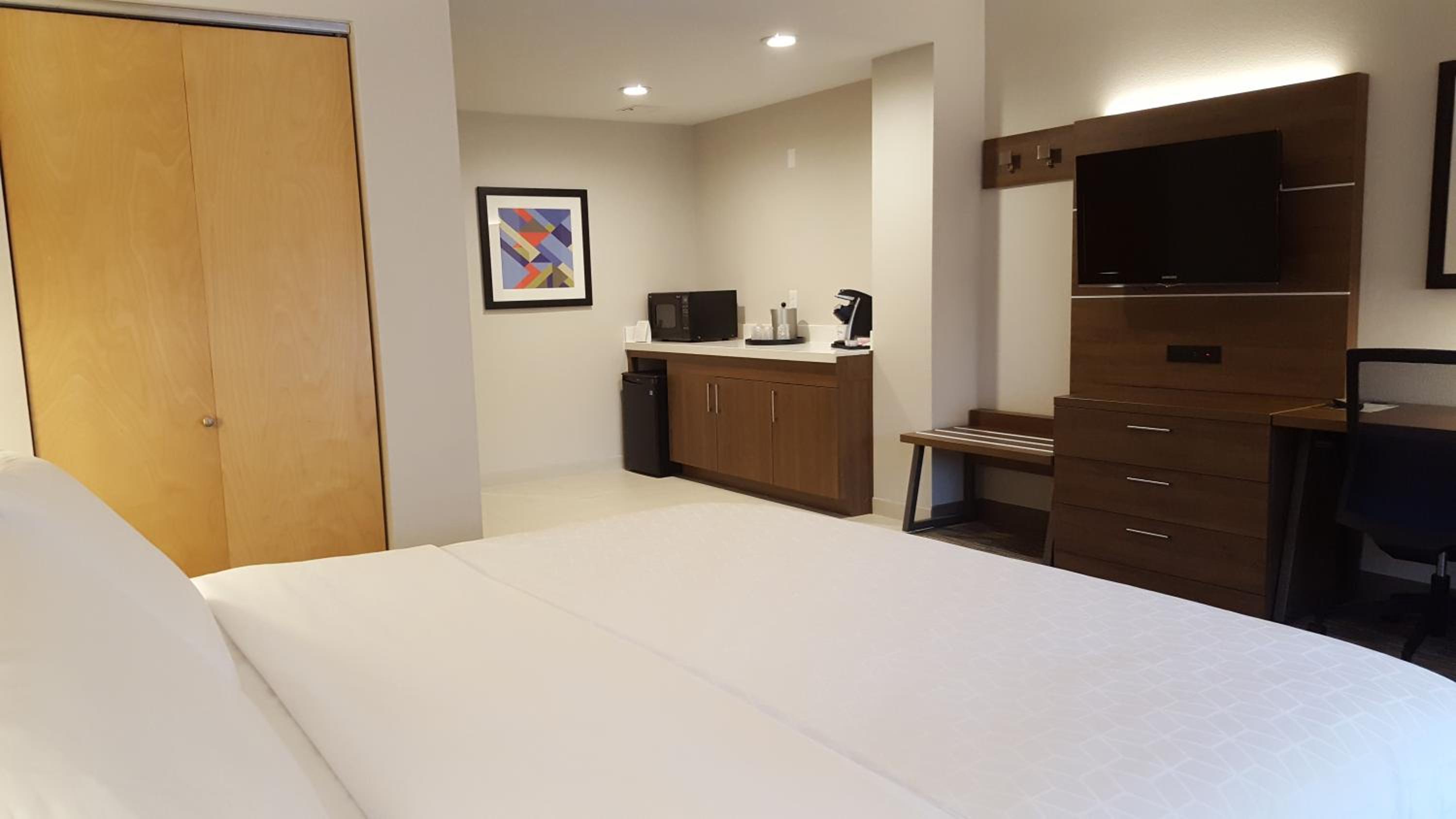 Holiday Inn Express Fremont - Milpitas Central, an IHG Hotel - Property Image 8