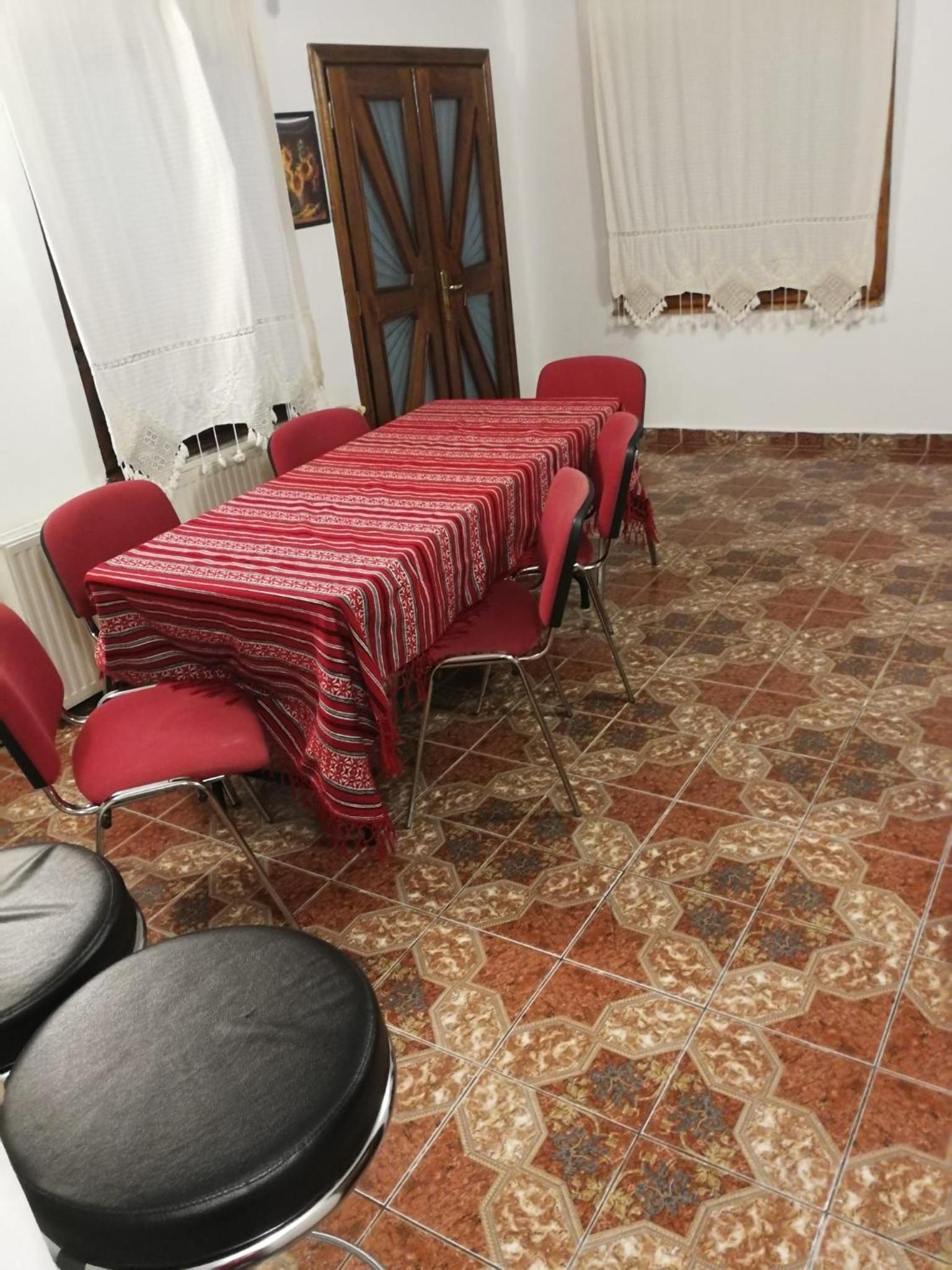 Photo 32