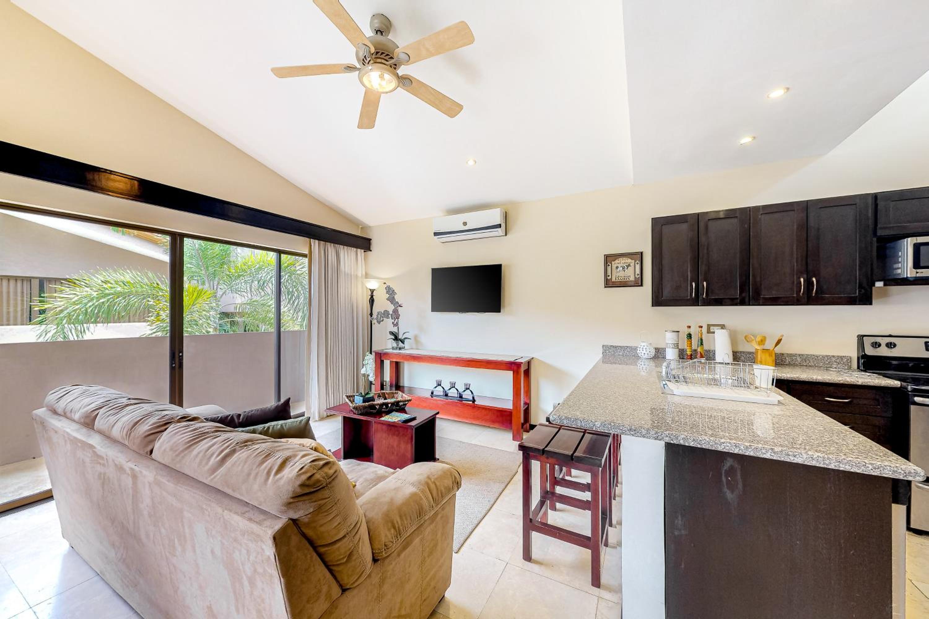 Hotel The Cove 4 at Playa Ocotal - Image 1